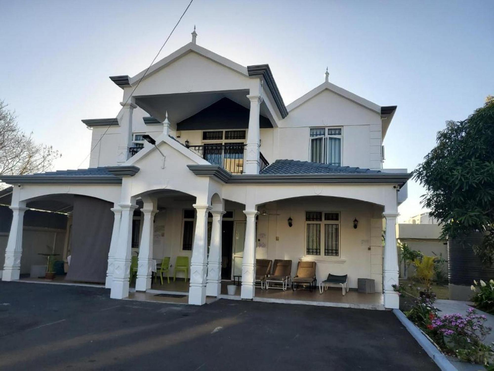 Hotel MauriSoleil Villa Privée avec Piscine - Flic en Flac - Image 1