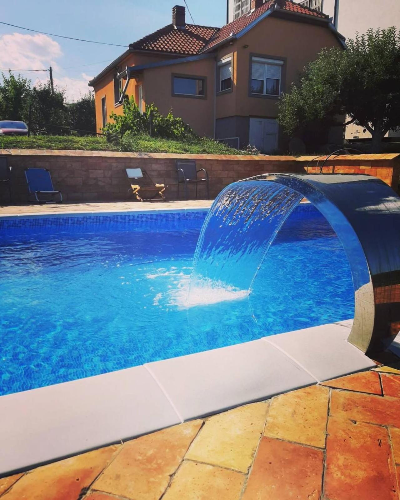 Apartmani Žuti Leptir view 2