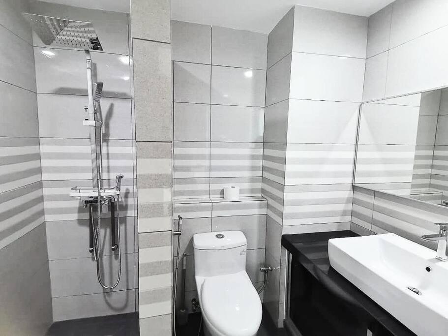 THE SUNDAVILLE SUITE - EXQUISITE 3 BEDROOMS*8PAX* photo 8