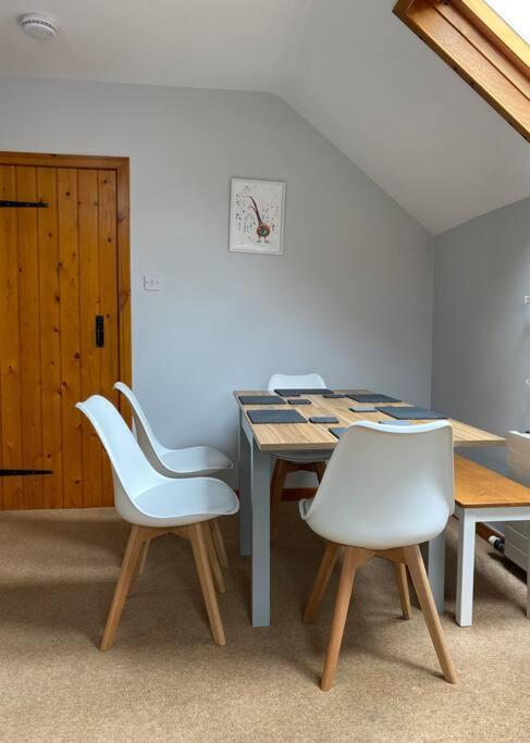 The Stables, charming converted, 2 bedroom Cottage, Melrose