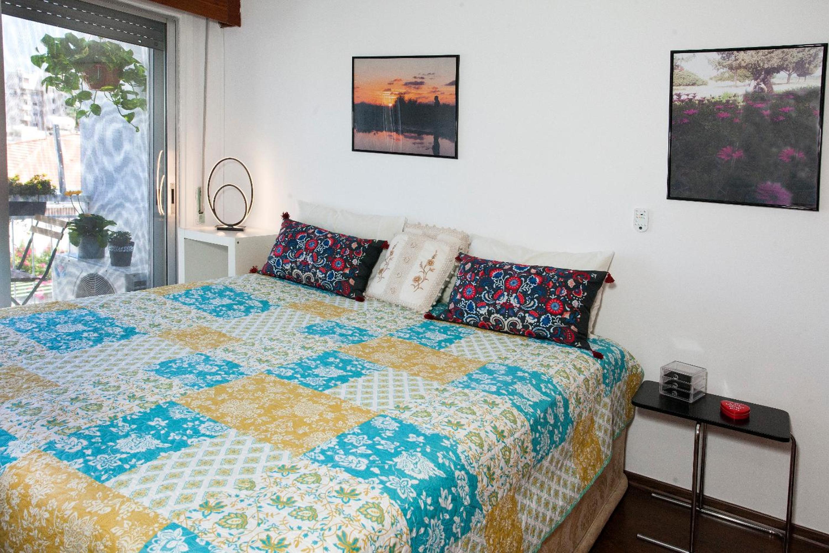 ARTEMIS 3, Beachfront Boutique Apartment