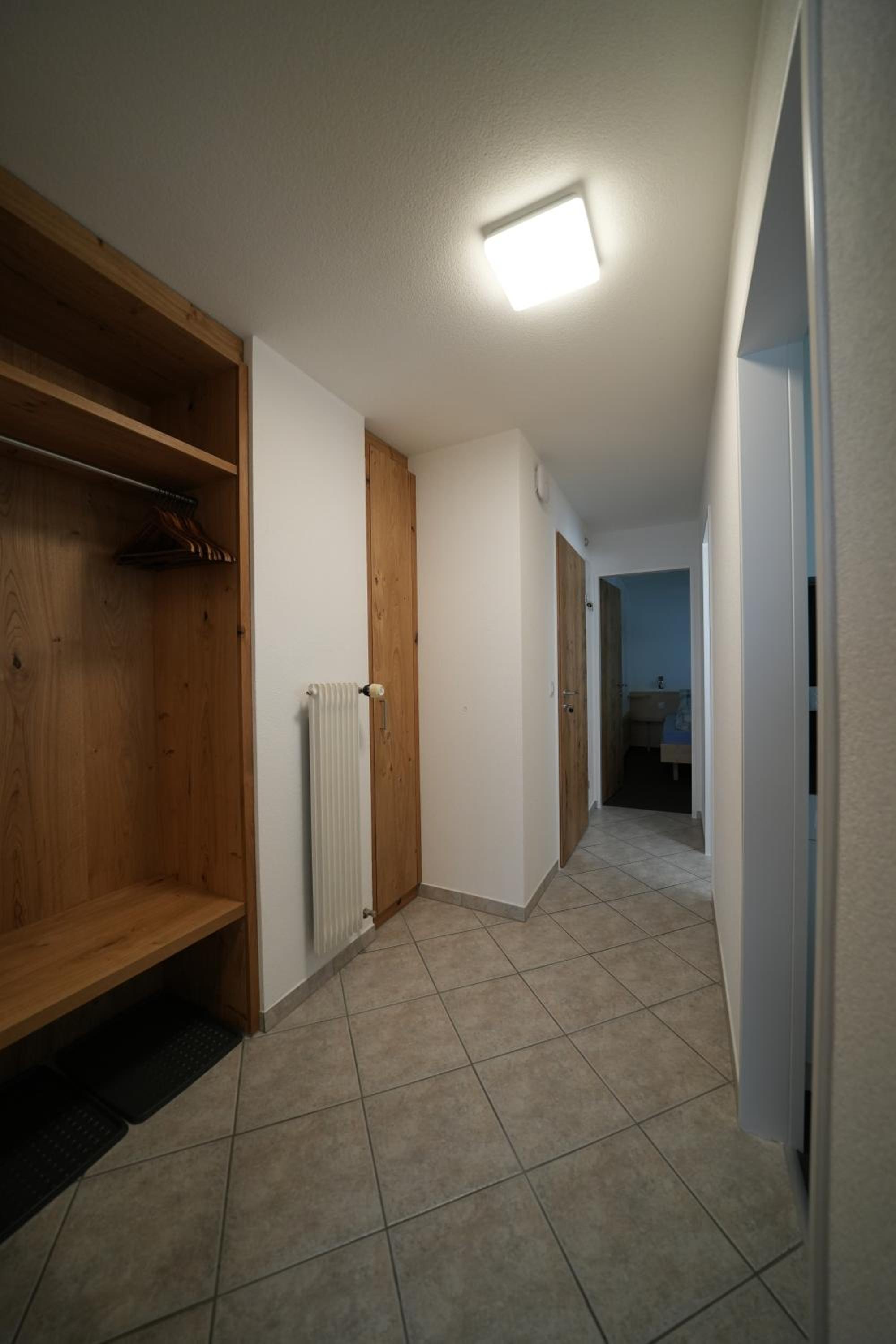 Photo 33
