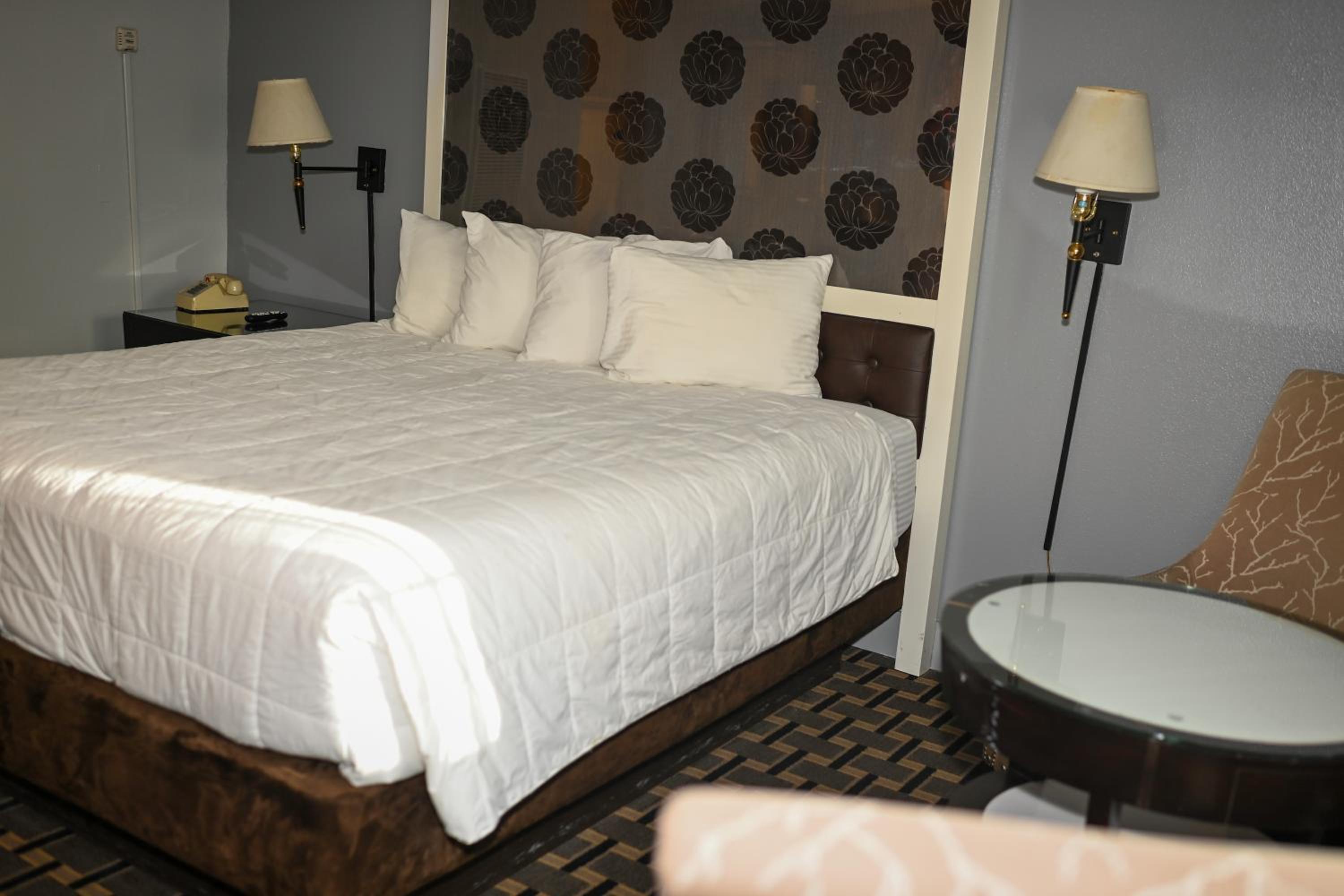 Lake Tahoe Vacations - Budget INN At The Heavenly Gondola - Property Image 11
