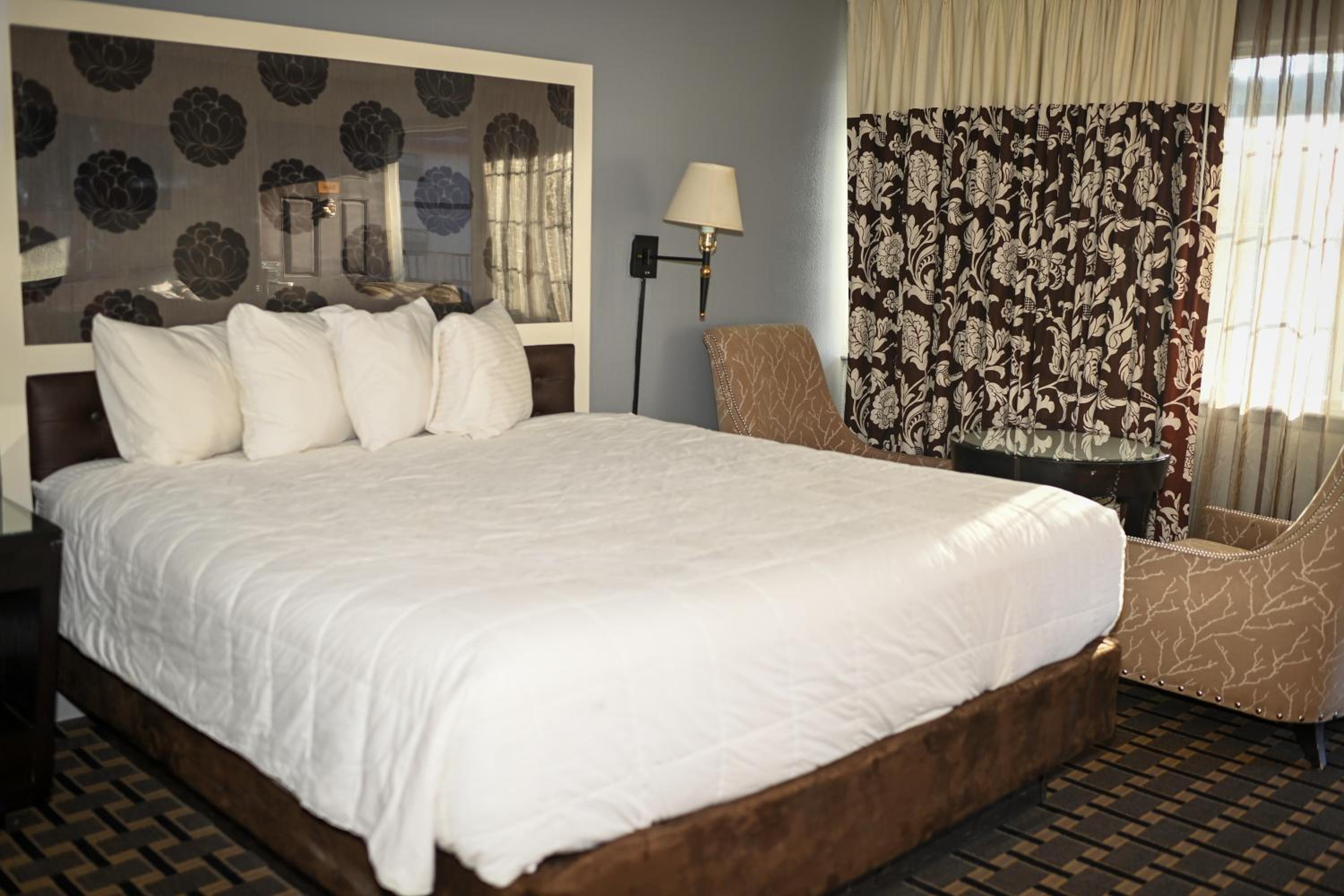 Lake Tahoe Vacations - Budget INN At The Heavenly Gondola - Property Image 56