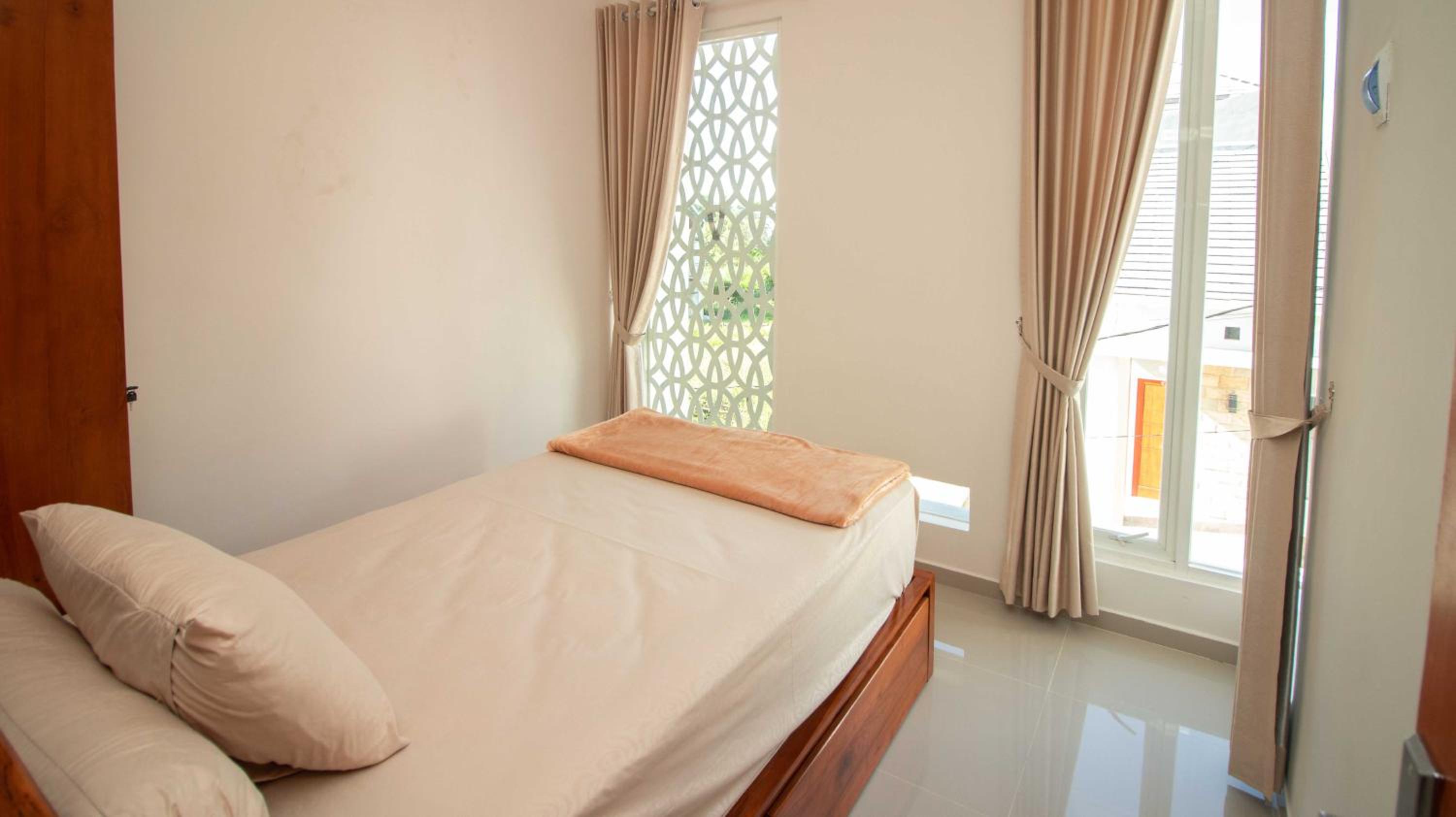 Villa Alpine 5 Bedroom with Mountain View view 2