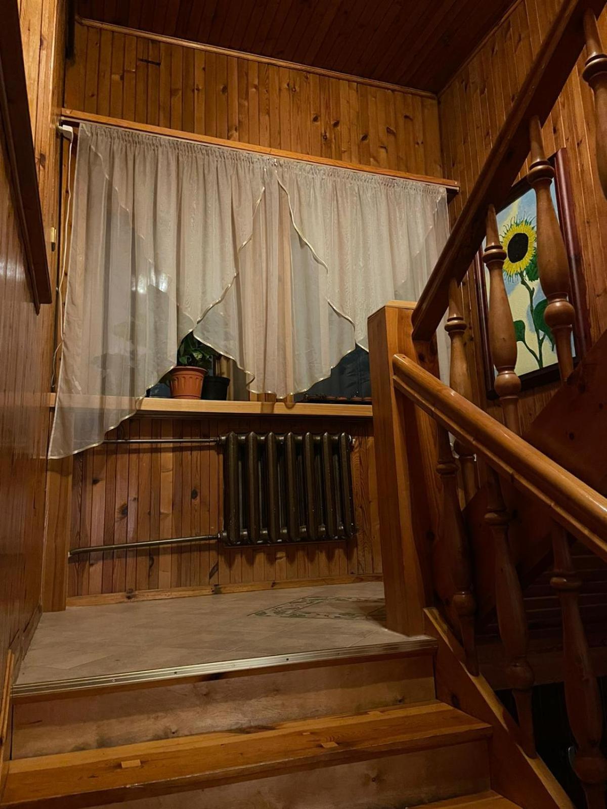 Cozy, quiet apartment in a privat house+parking view 2