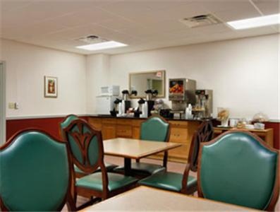 Dover Vacations - Super 8 by Wyndham Dover - Property Image 10