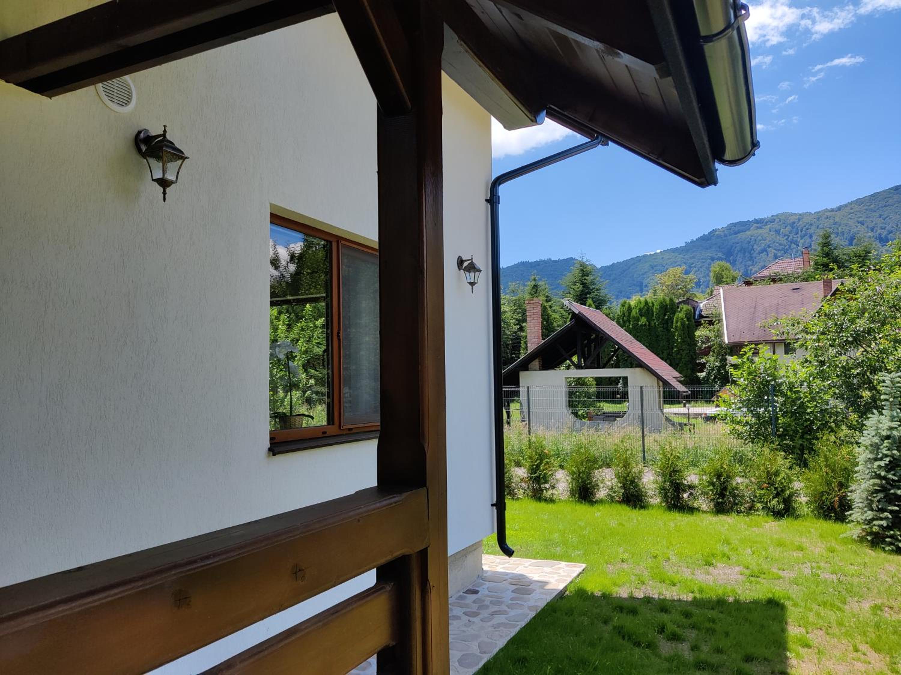 Ara Chalet