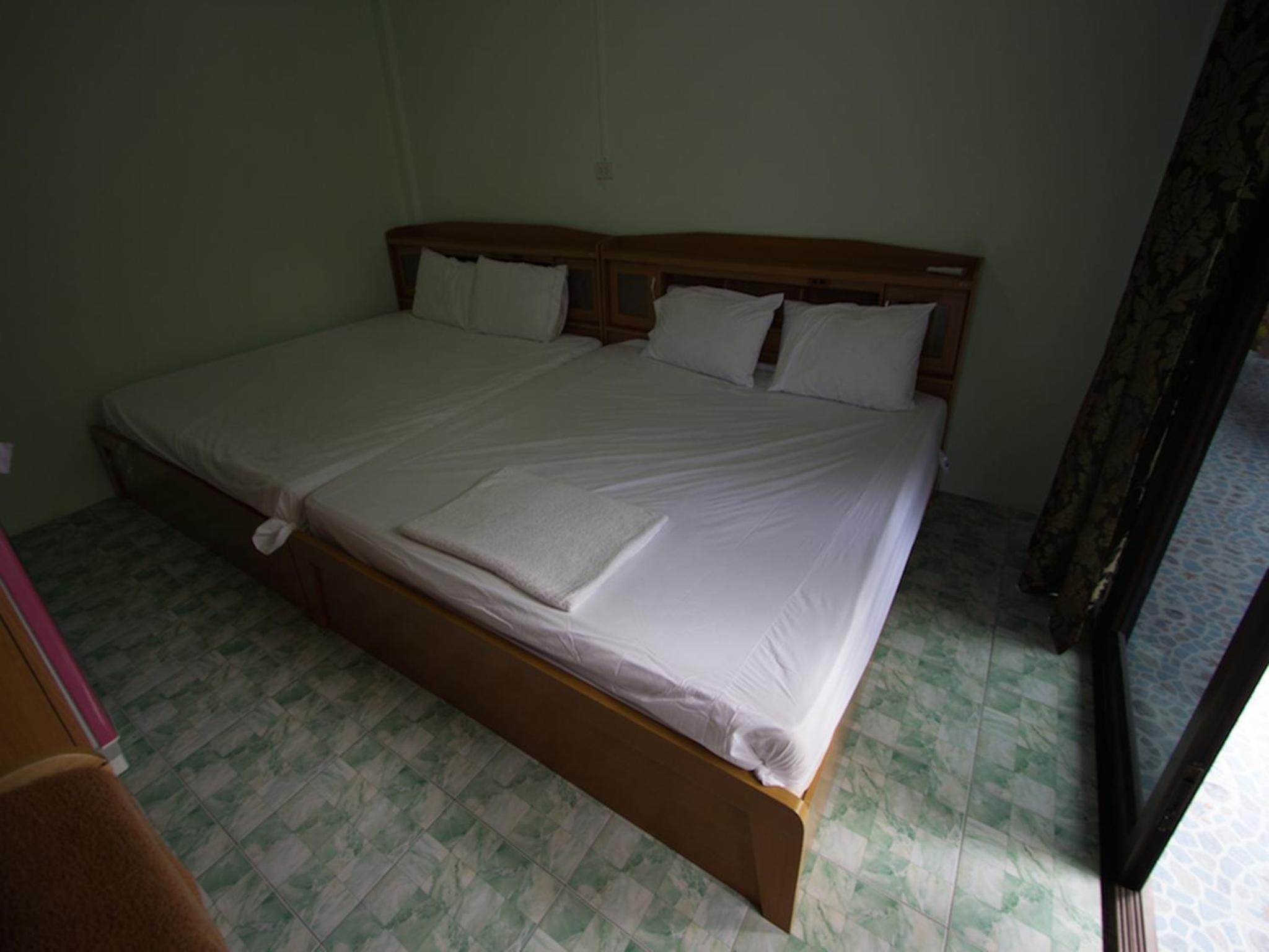 Chaiwat Resort