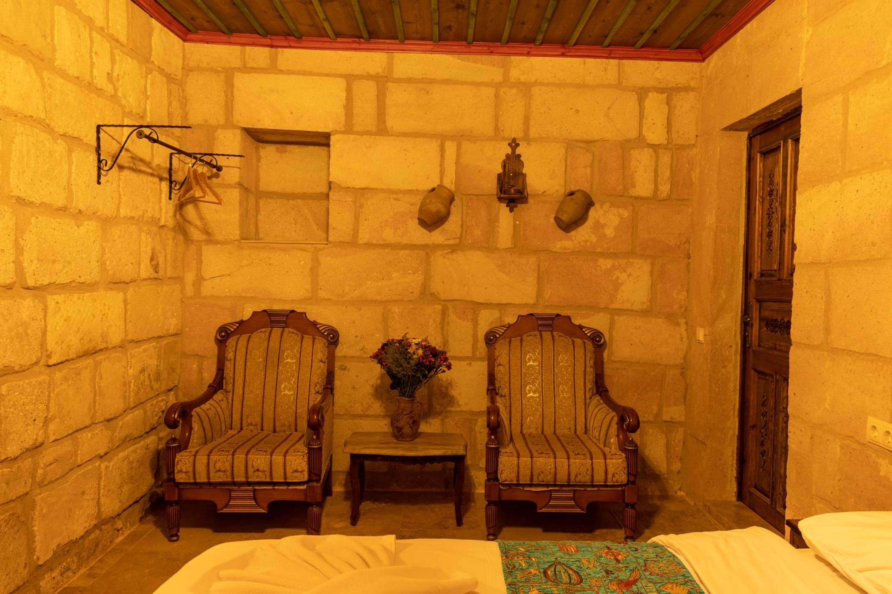 Luwian Stone House - Image 9