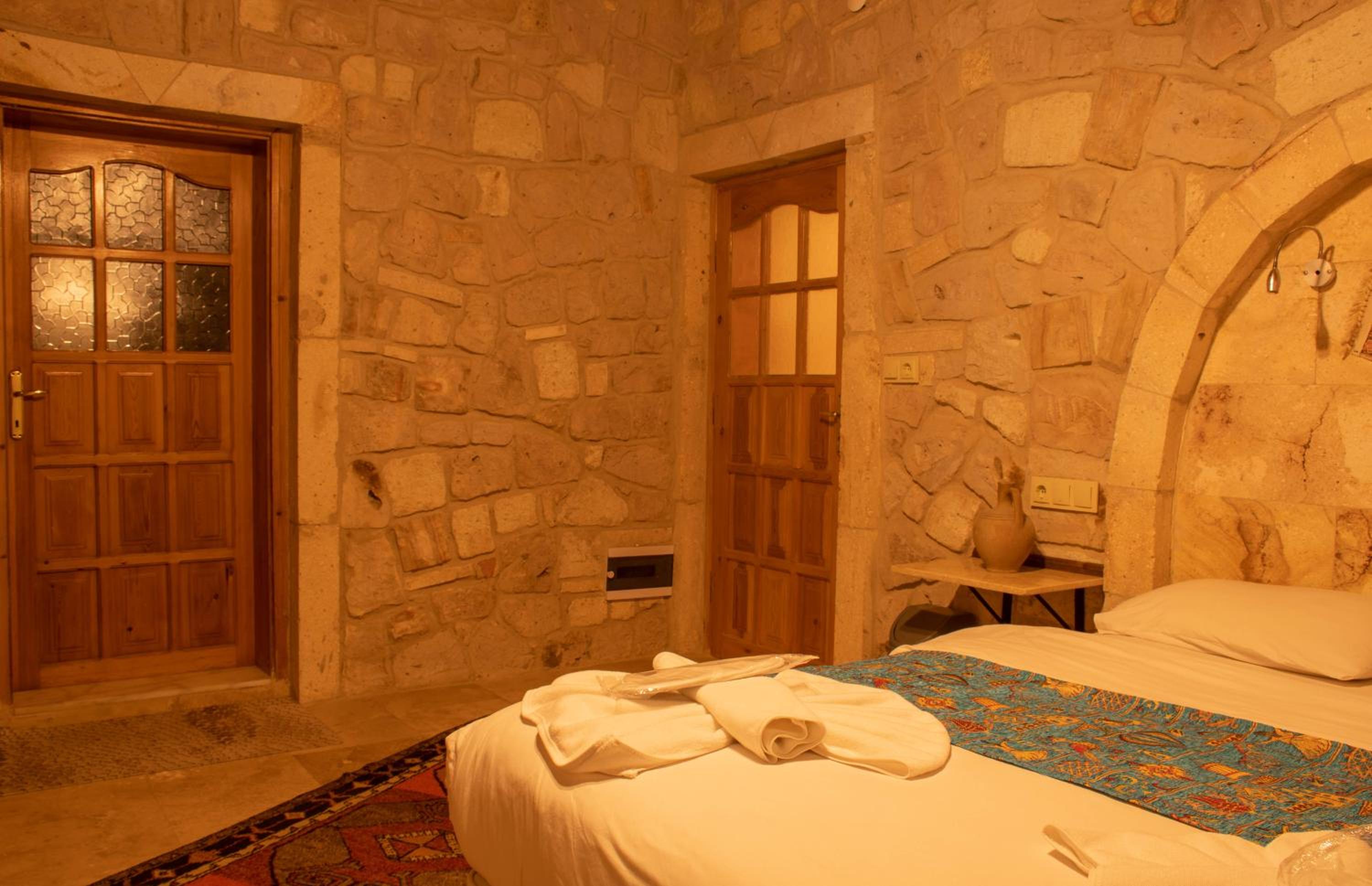 Luwian Stone House - Image 12