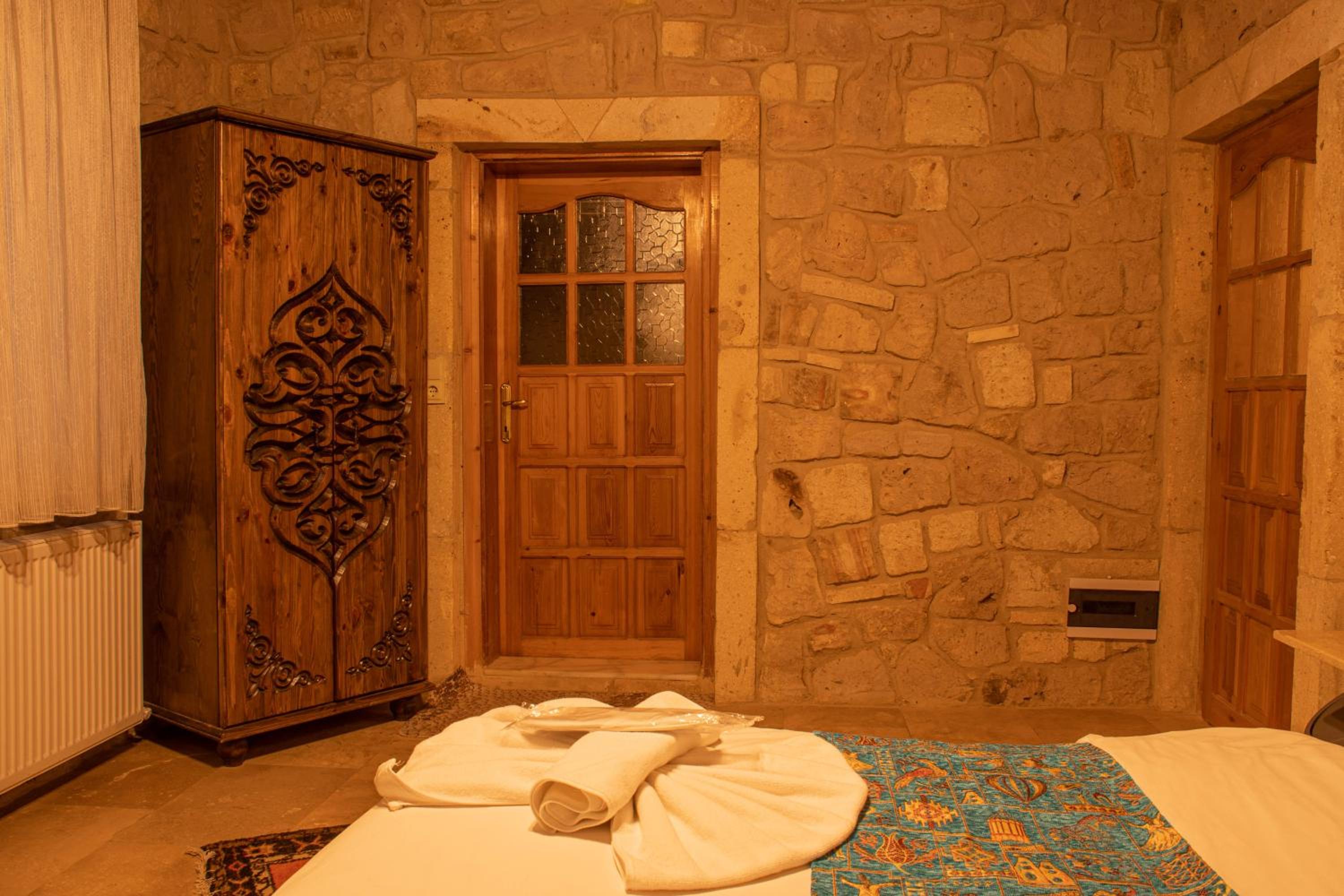 Luwian Stone House - Image 70