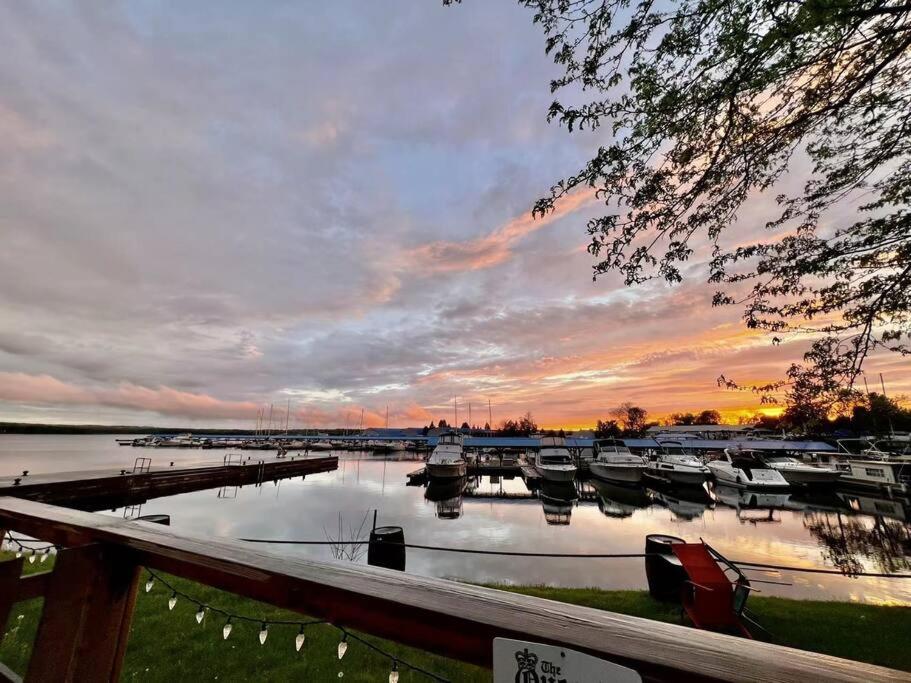 Peaceful Waterfront Cottage on Georgian Bay