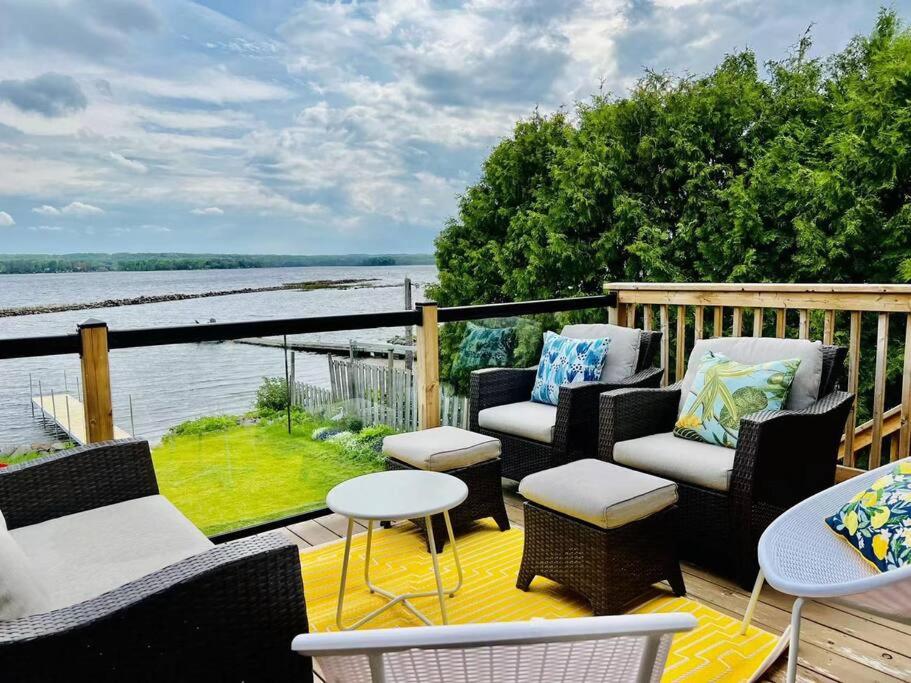 Peaceful Waterfront Cottage on Georgian Bay