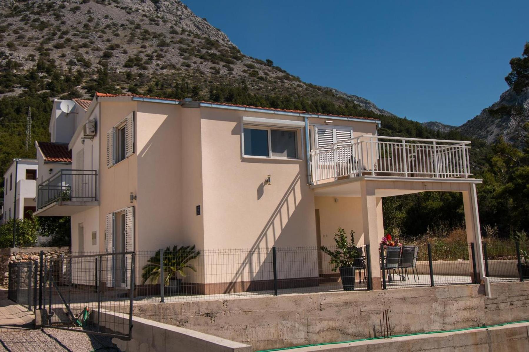 Apartman MIRIS BORA