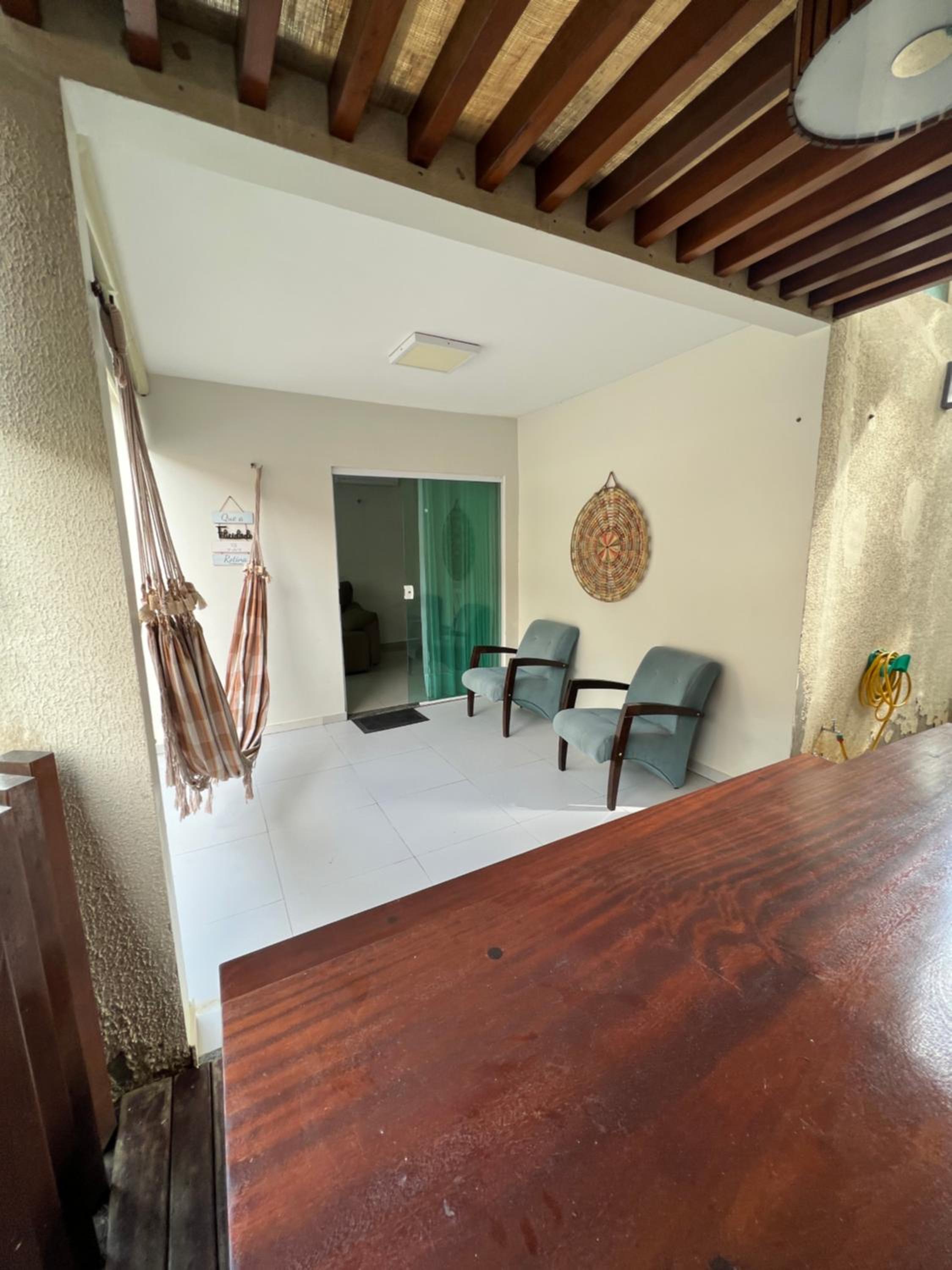Casa em Condomínio agradável com fundo pro rio