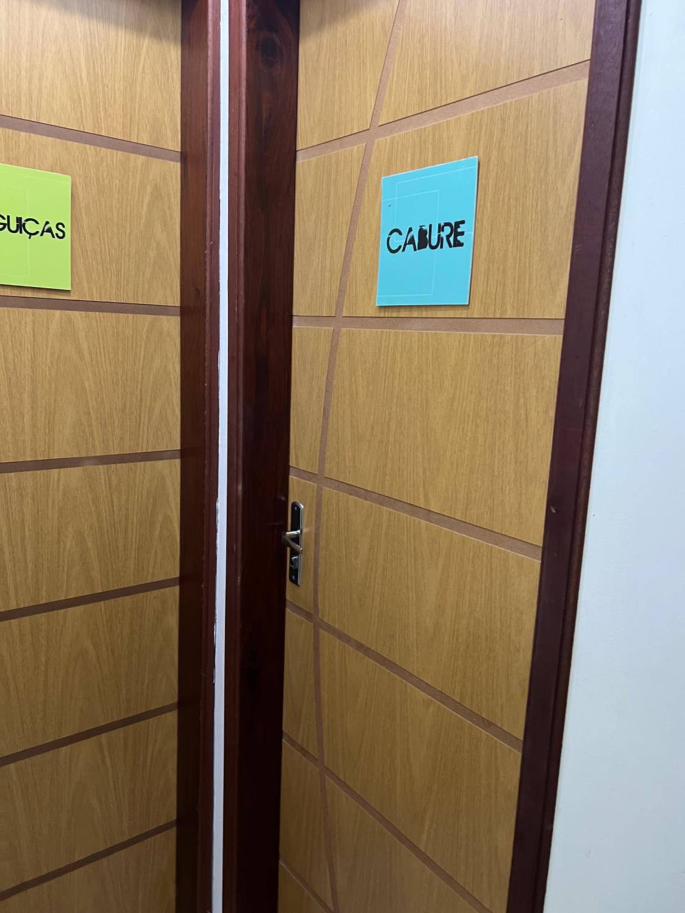 Casa em Condomínio agradável com fundo pro rio