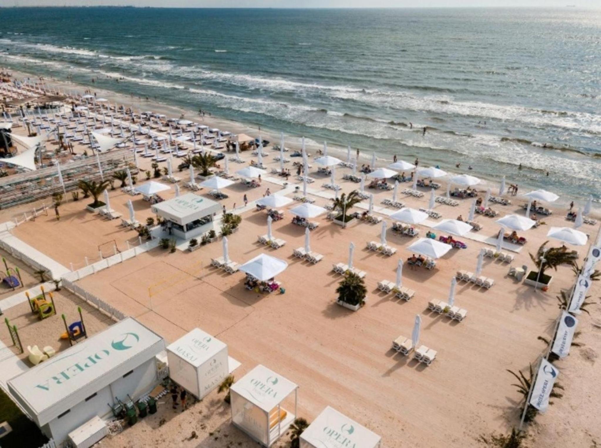 Caesar's Studio Mamaia-Nord view 3