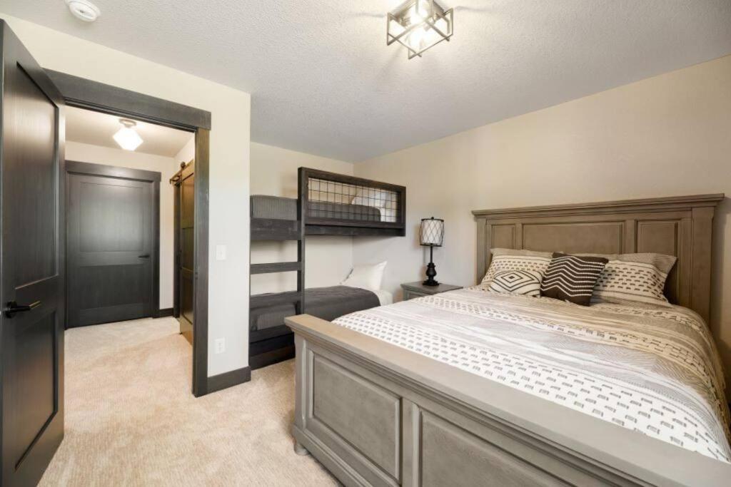 24 KARAT Lodge at Terry Peak view 5