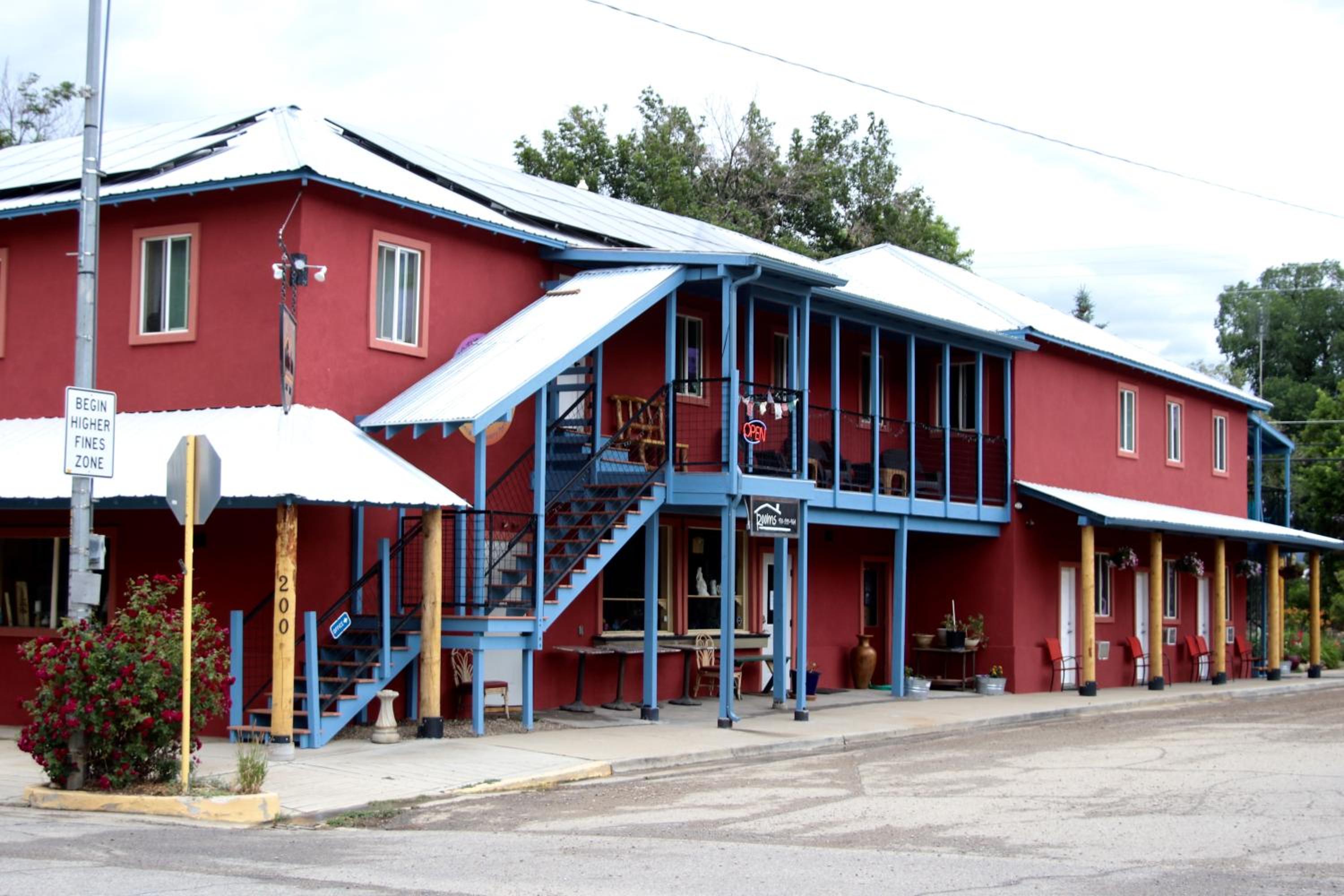 Mancos Inn