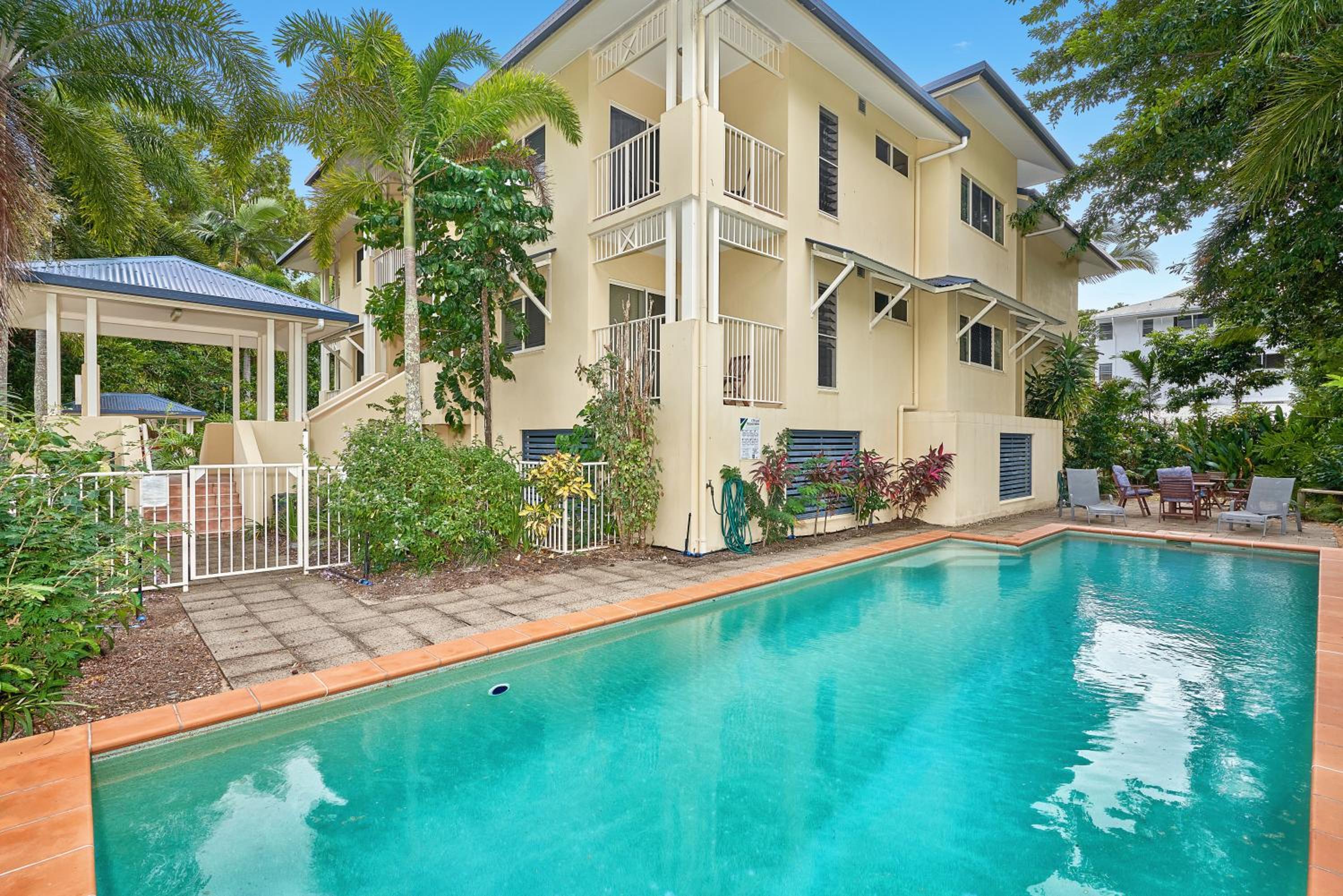 Beachfront On Arlington view 2