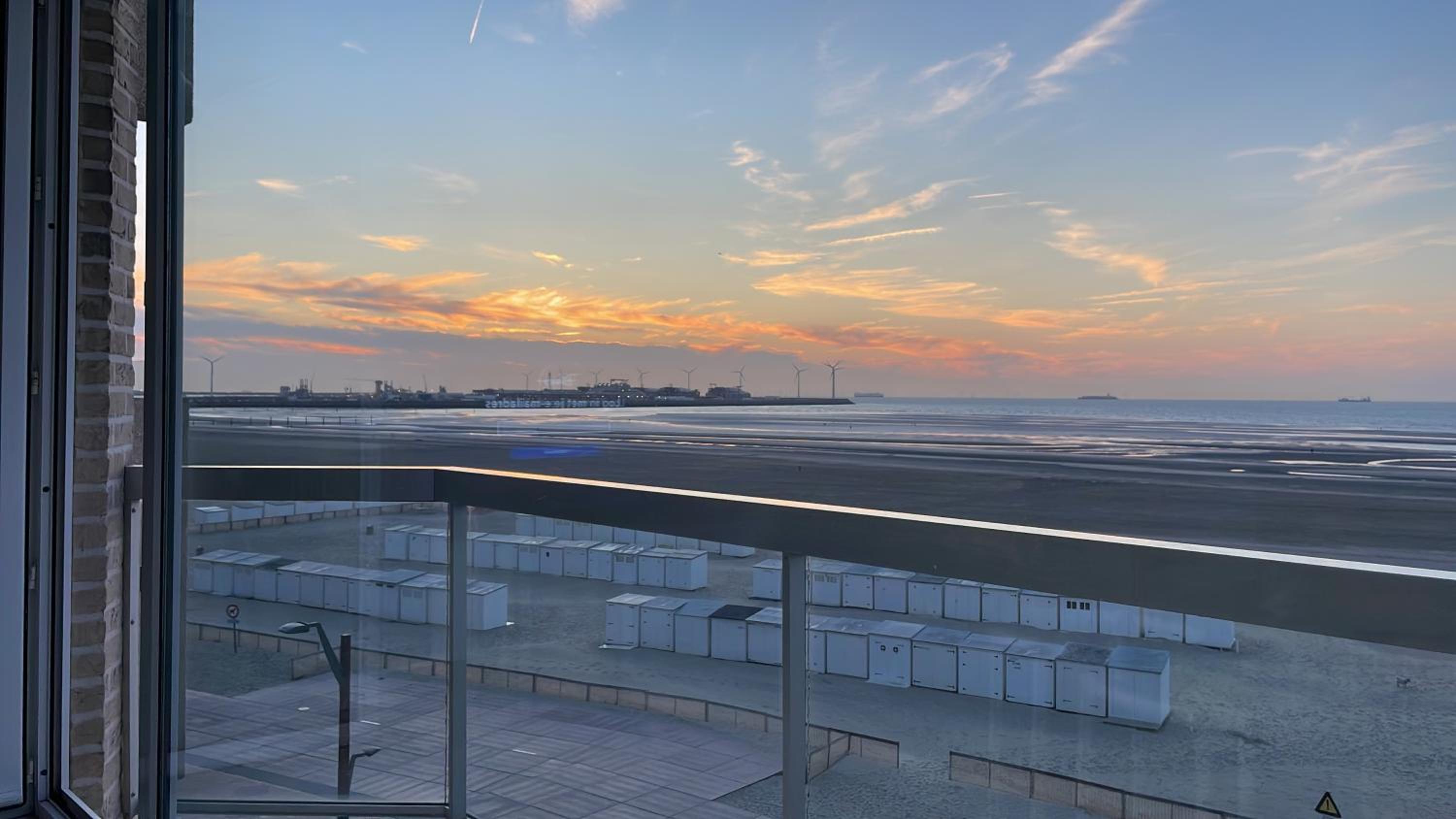Zeedijk 264 Knokke-Heist High season saturday to saturday view 5