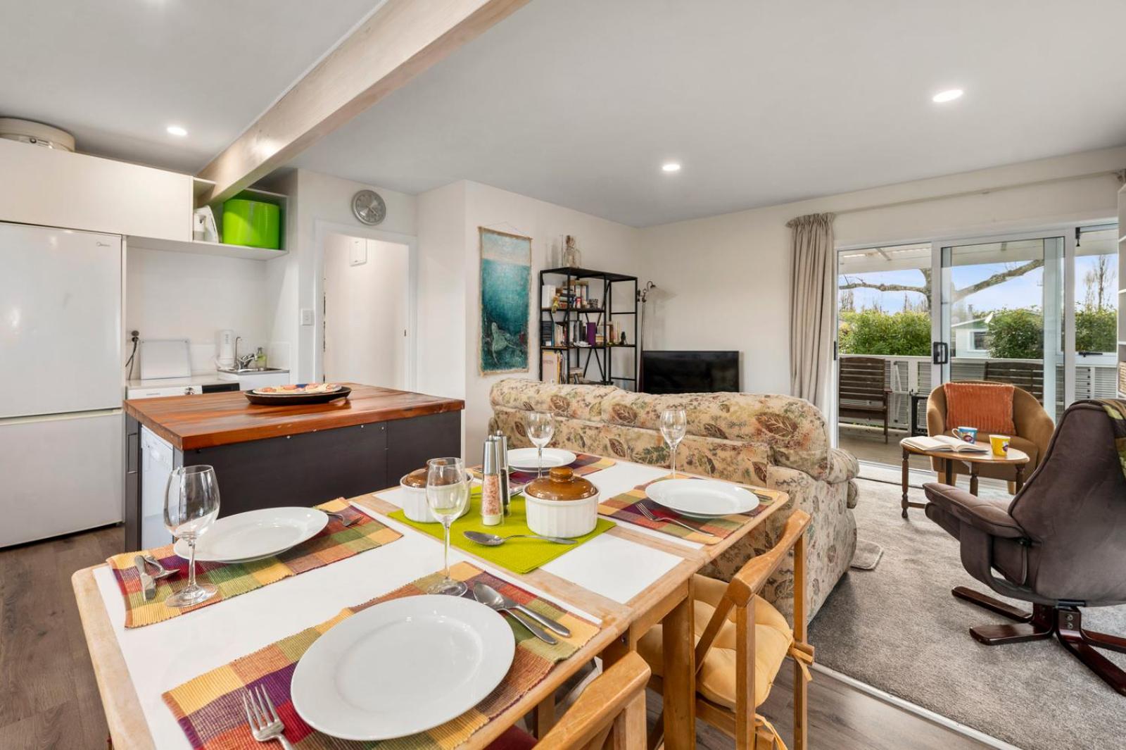 Plum Tree Cottage - Turangi Holiday Home view 4
