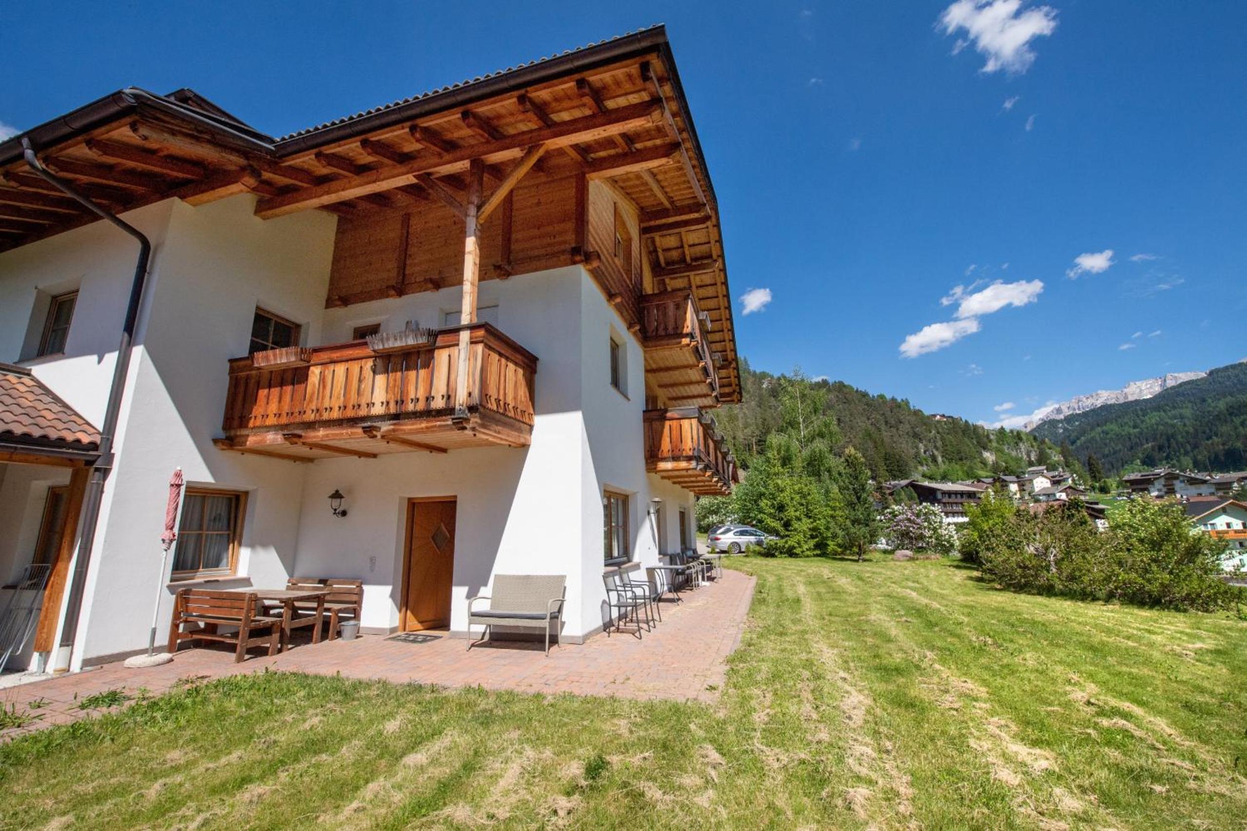 Apartments Berdan