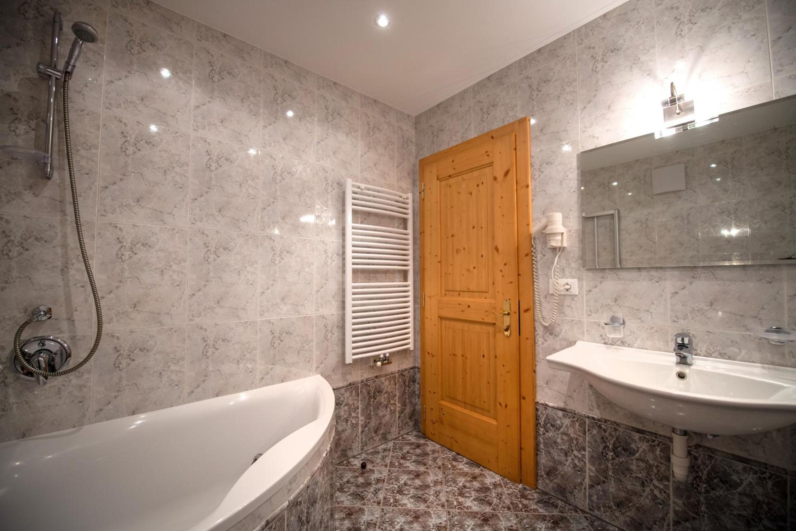 Apartments Berdan
