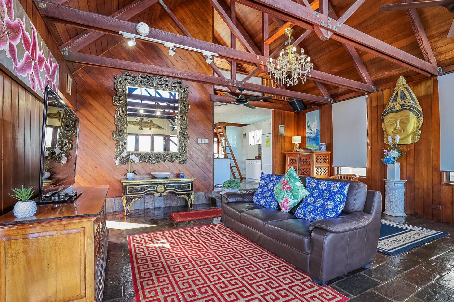 1770 Sovereign Lodge Retreat