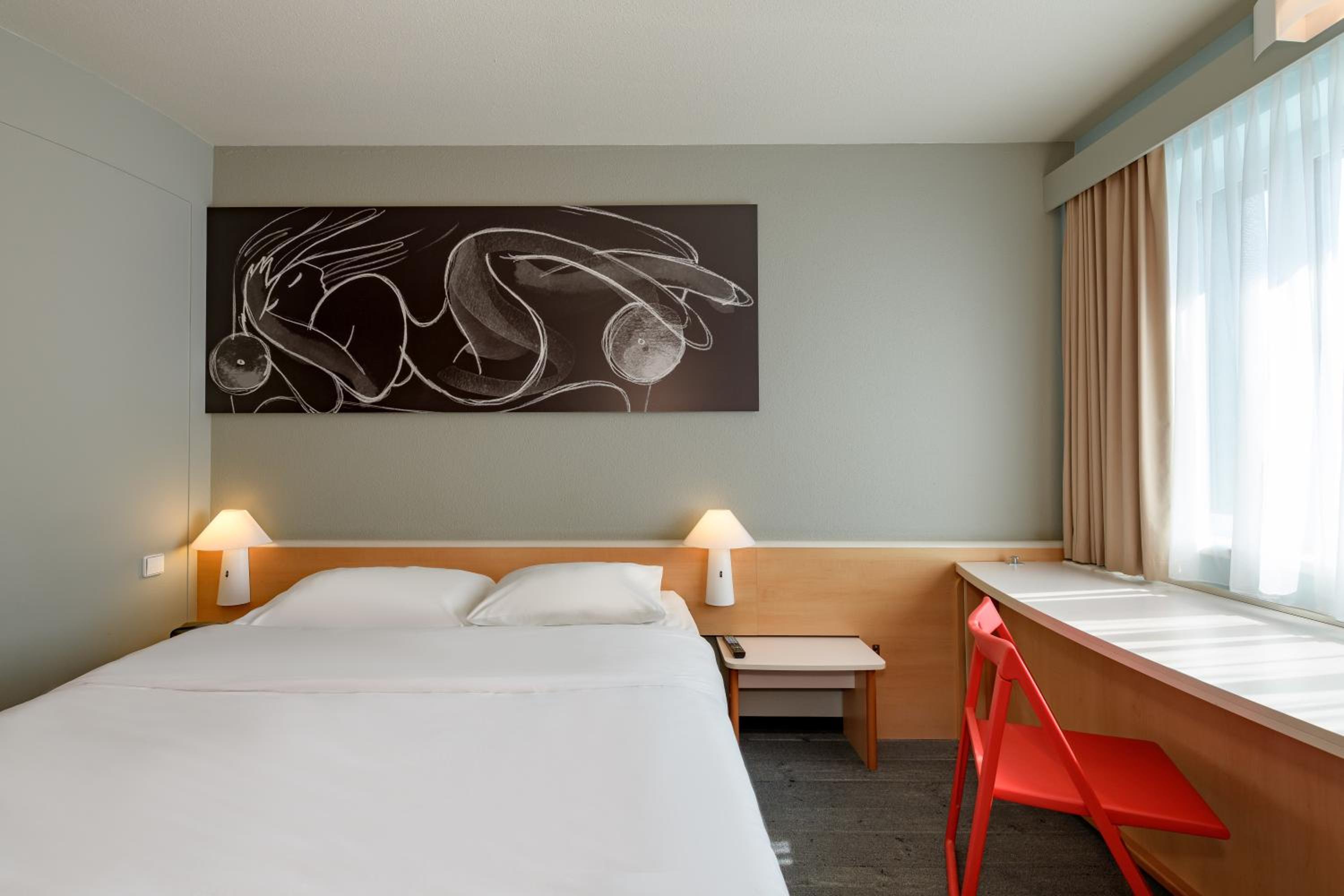 Hamburg Vacations - ibis Hamburg Alsterring - Property Image 21