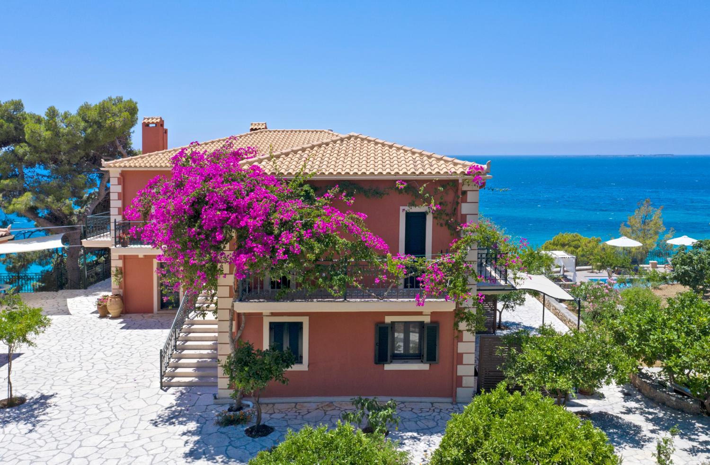 Avra Private Suites photo 5