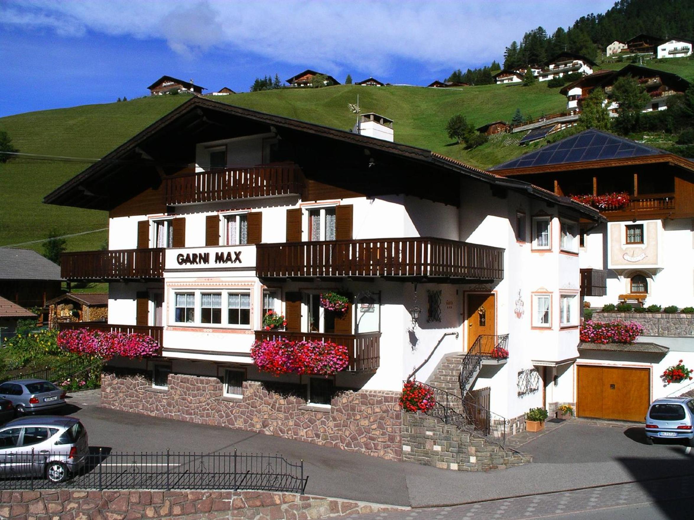 Garni Hotel Max view 4