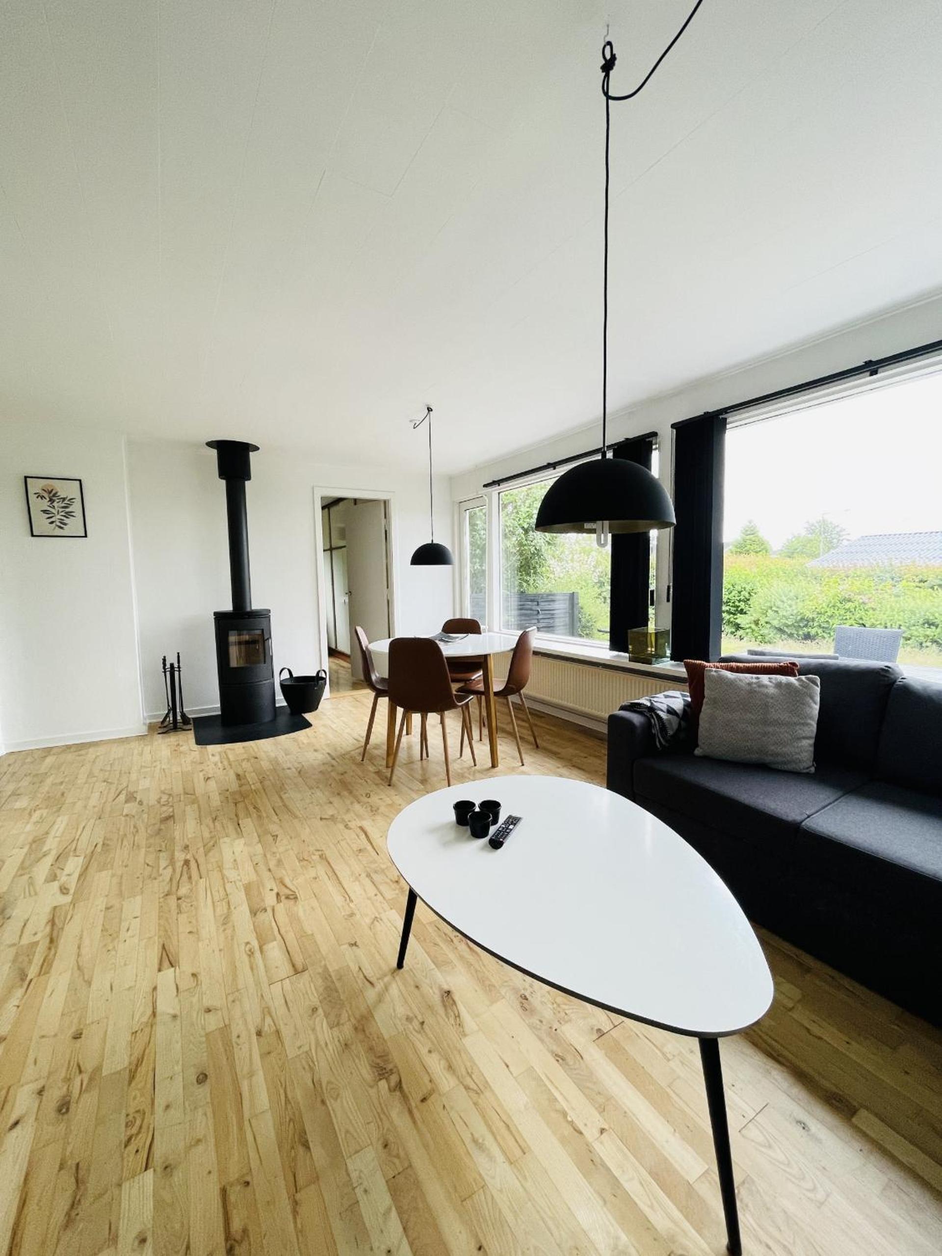 aday - Quiet and cozy house view 2
