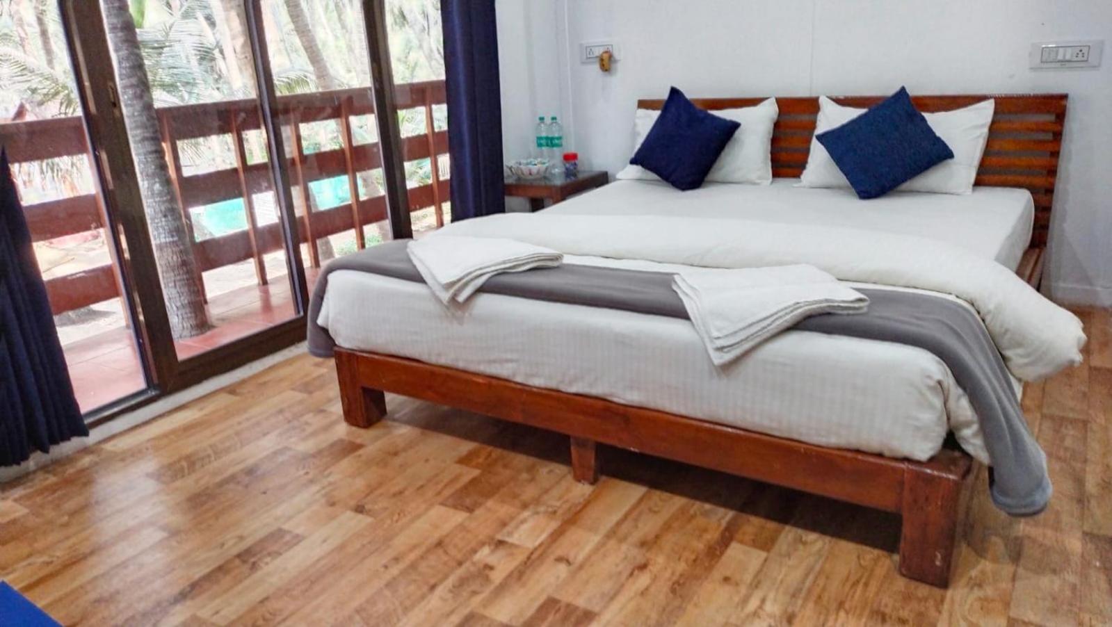 Samant Beach Resort