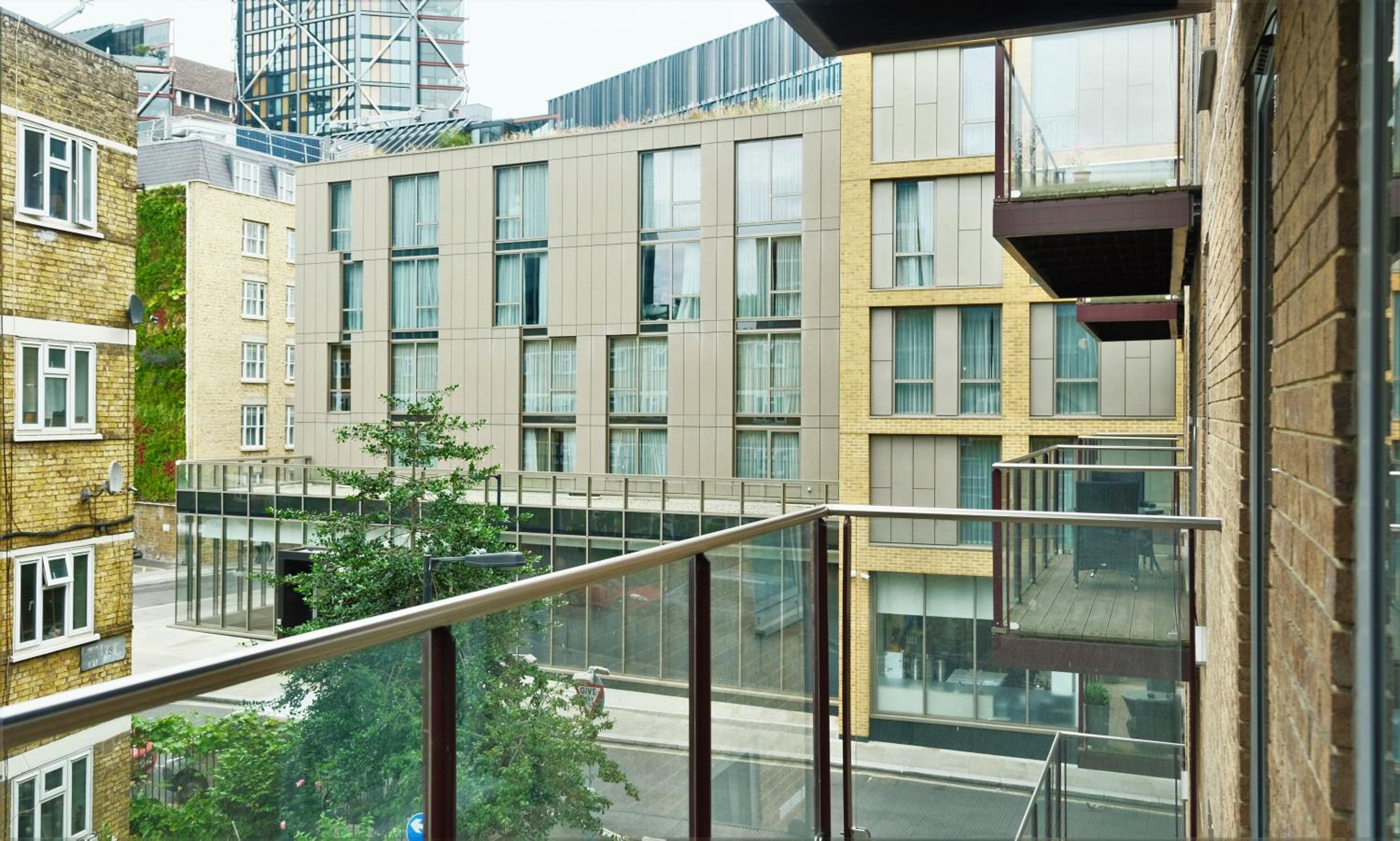 balcony