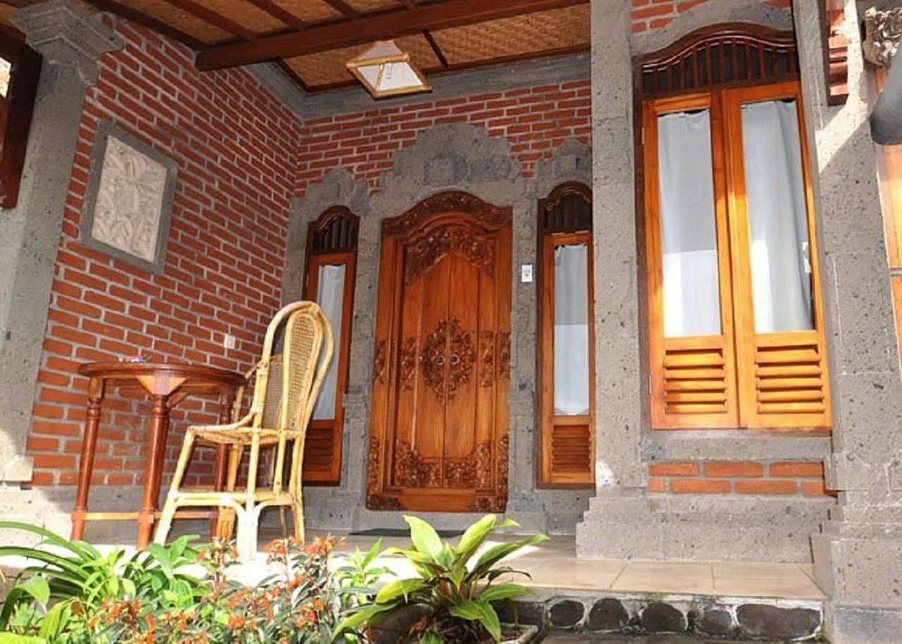 Meme Surung Guesthouse