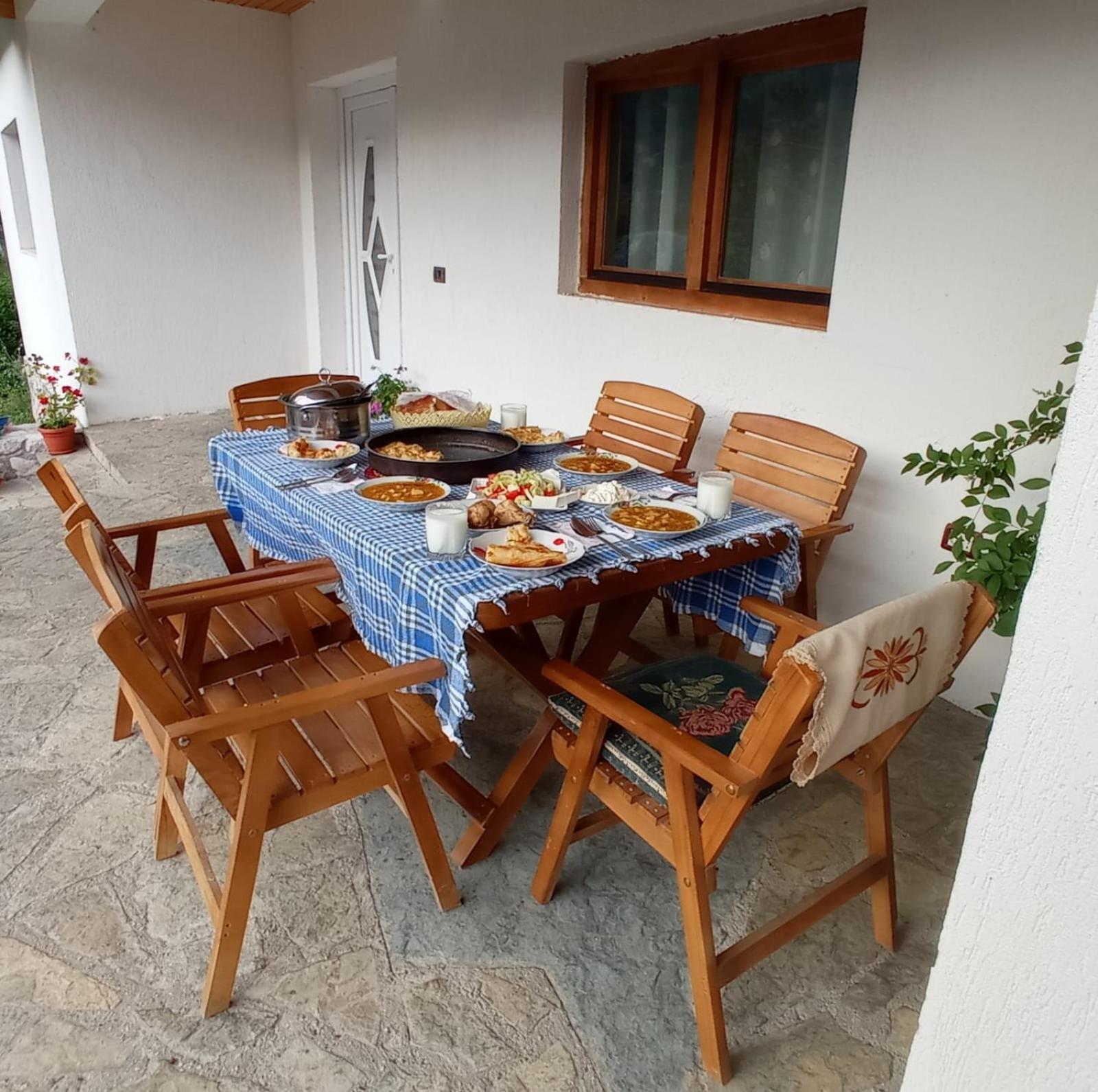 Guest house Albjoni