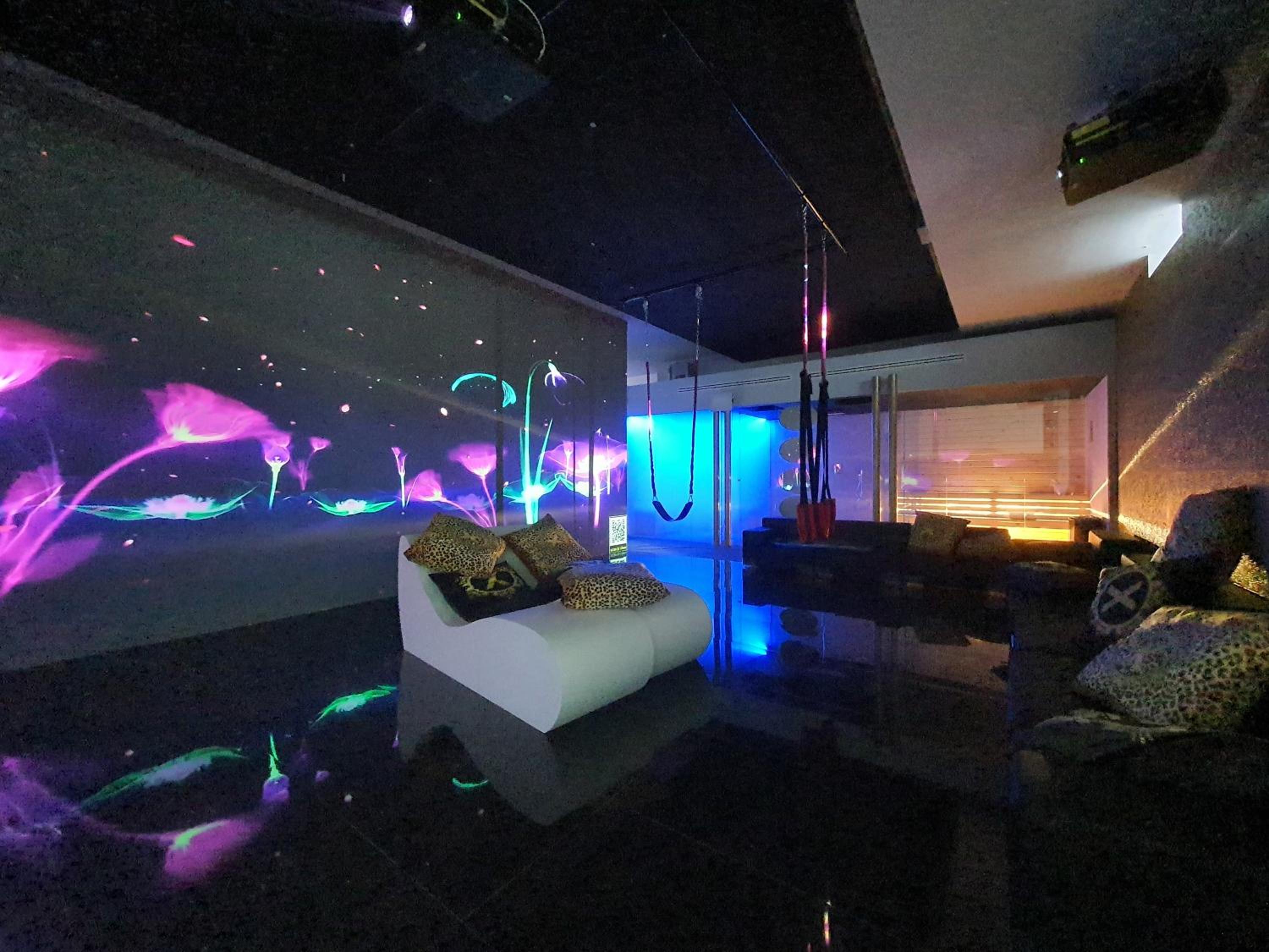 X Hotel