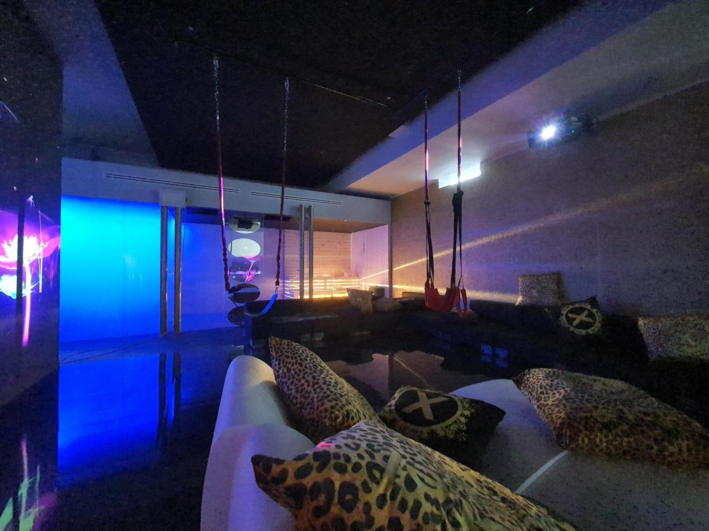 X Hotel