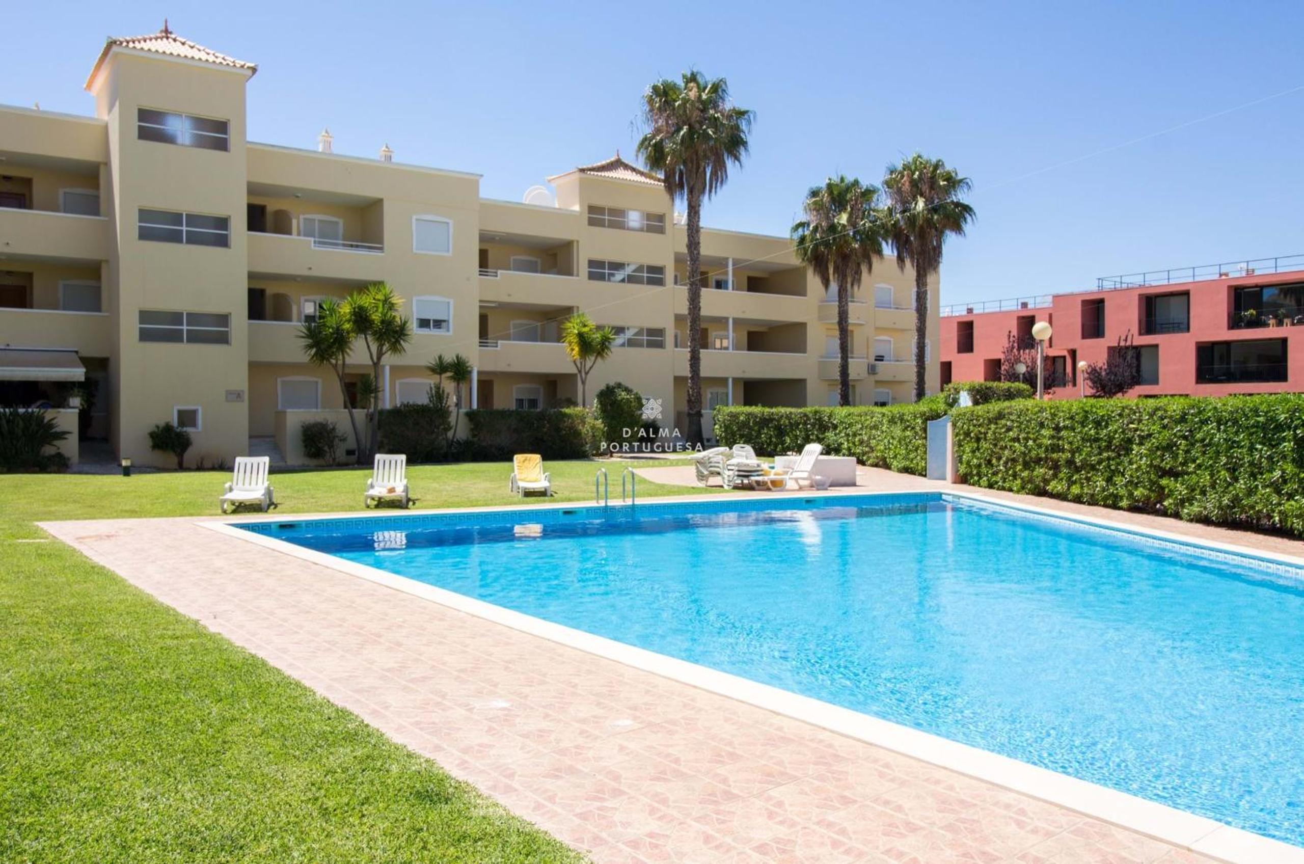Vilamoura Apartment Jacaranda - By Dalma Portuguesa view 3