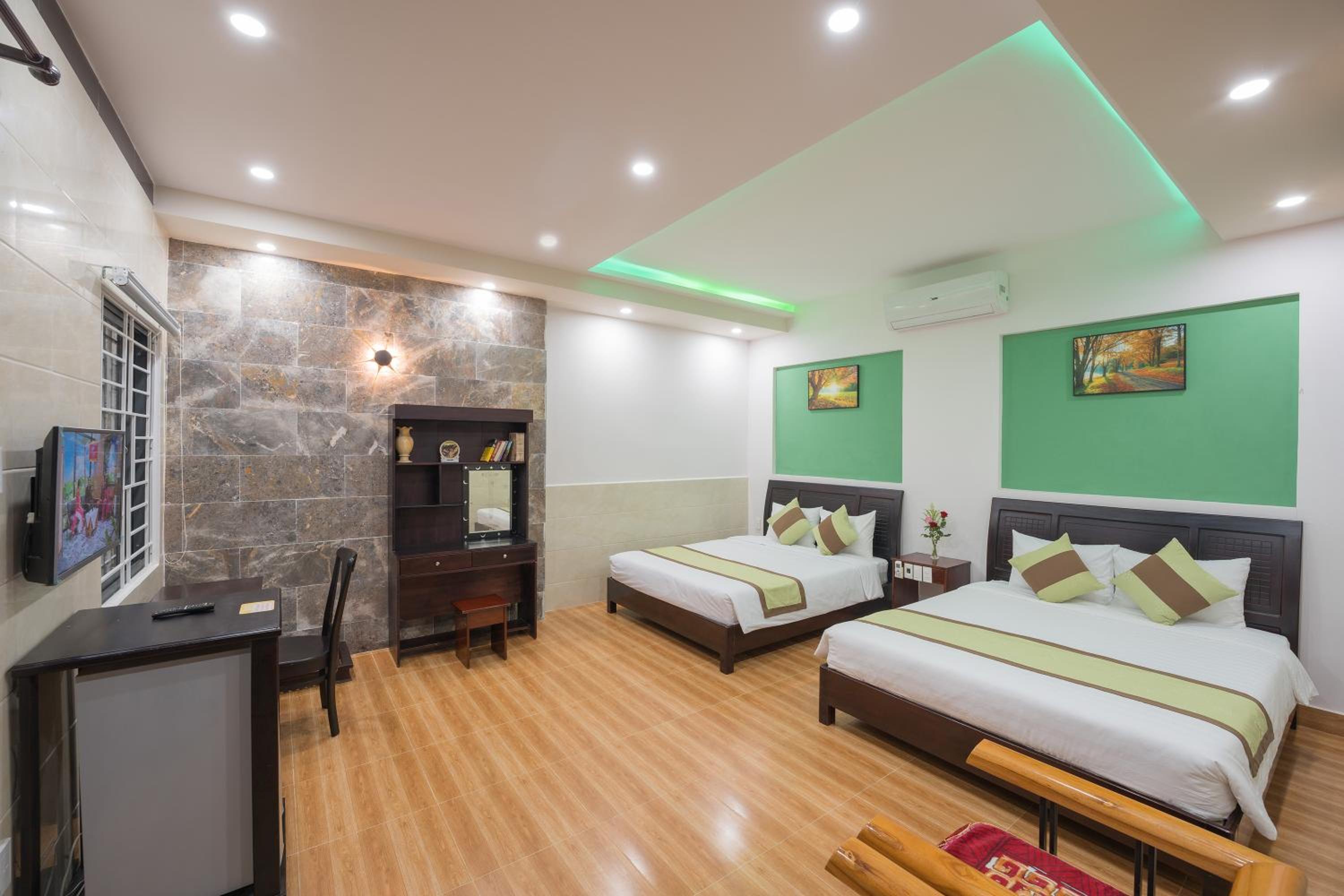 Countryside Moon Homestay