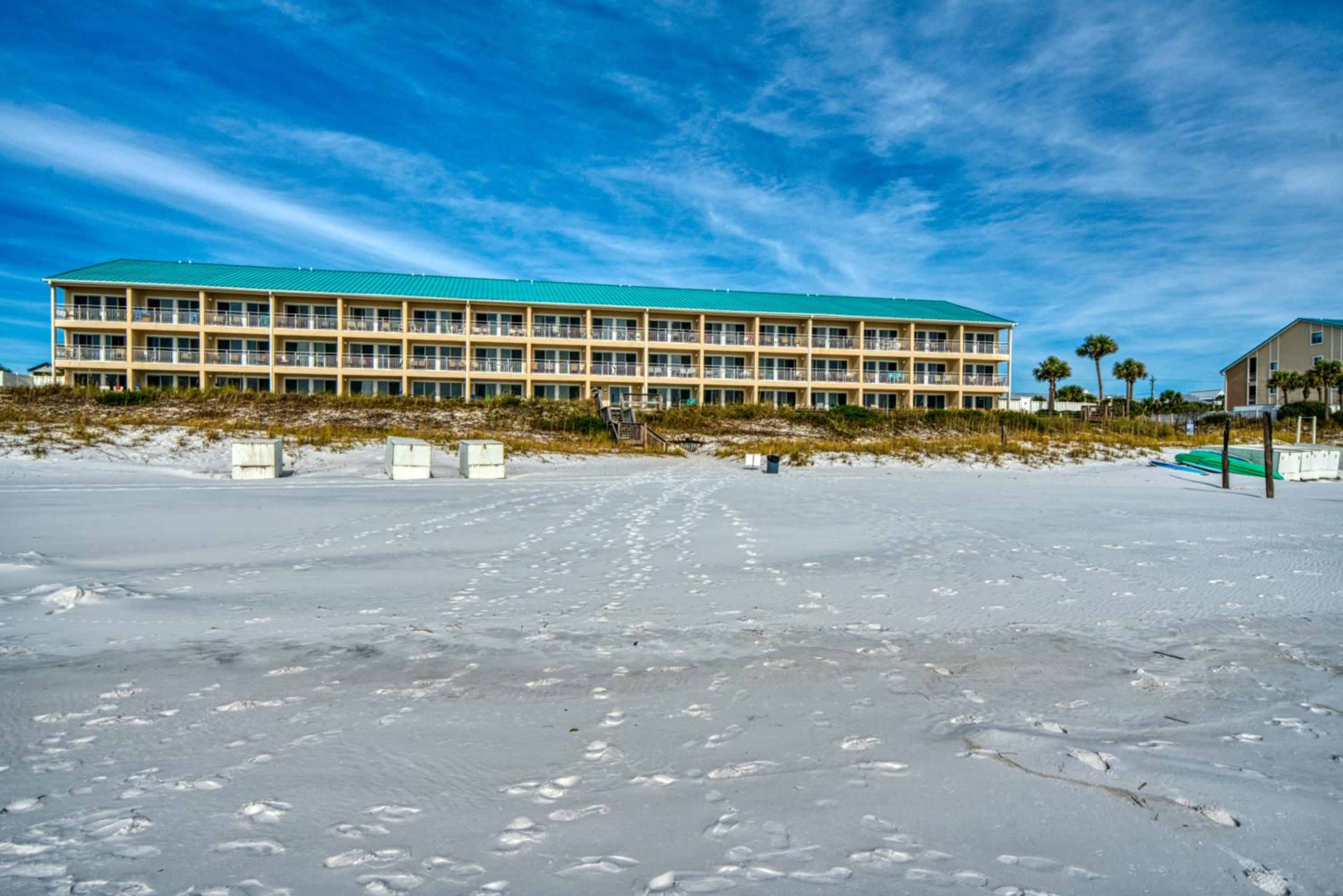 Salty Seas Gulf Front Oasis - New to Market Rates