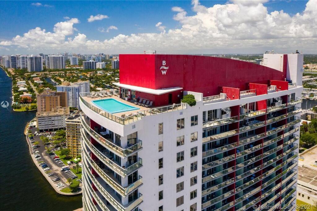 Hotel Amazing Studio Beach Walking Distance! 26B - Image 1