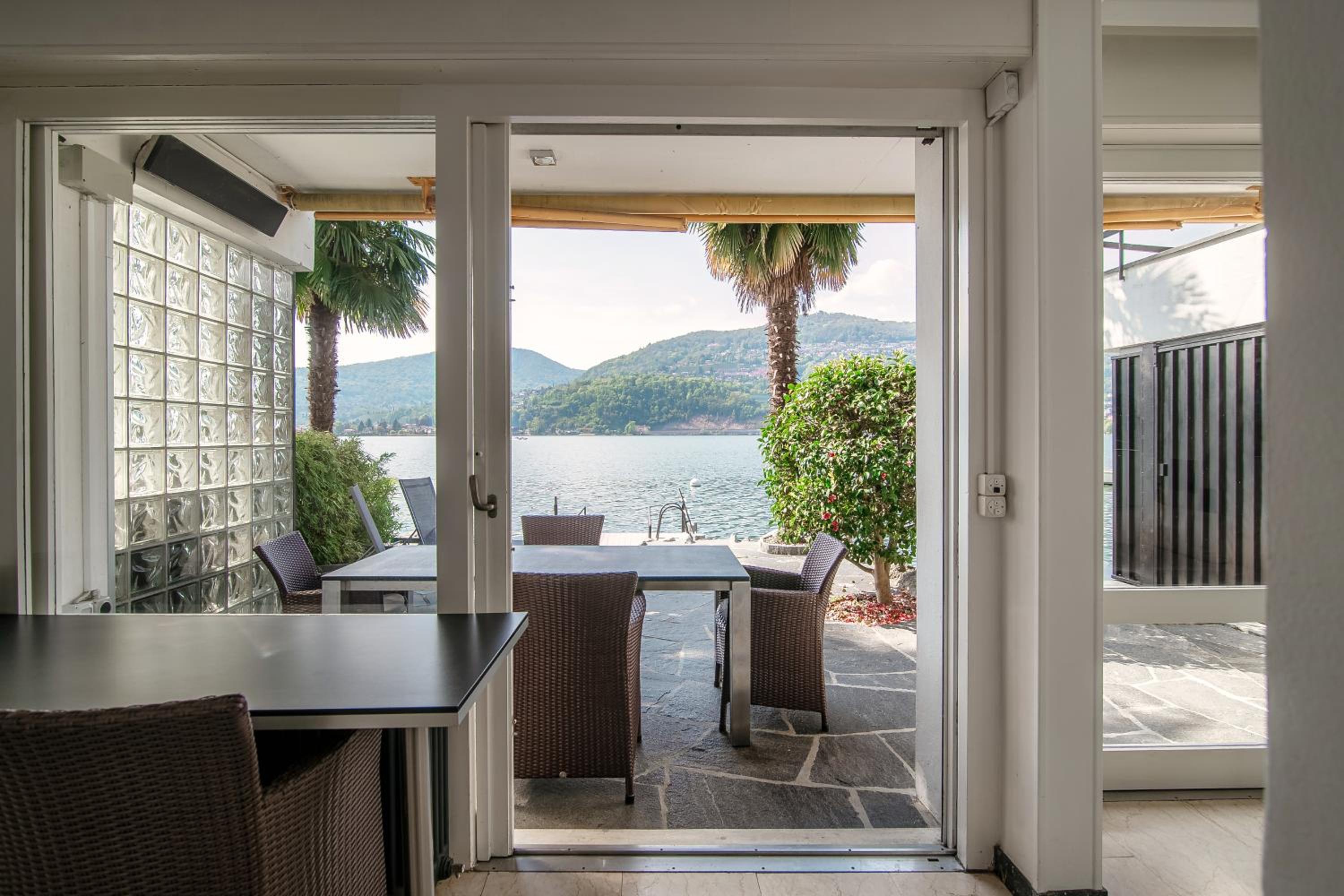 Bellariva Lakefront by Quokka 360 - flat with private pier