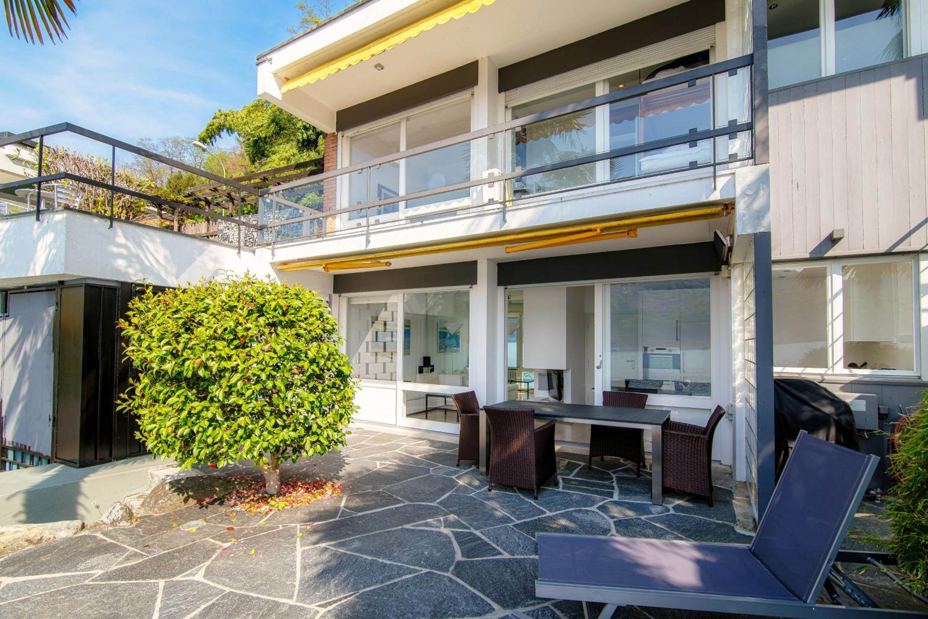 Bellariva Lakefront by Quokka 360 - flat with private pier