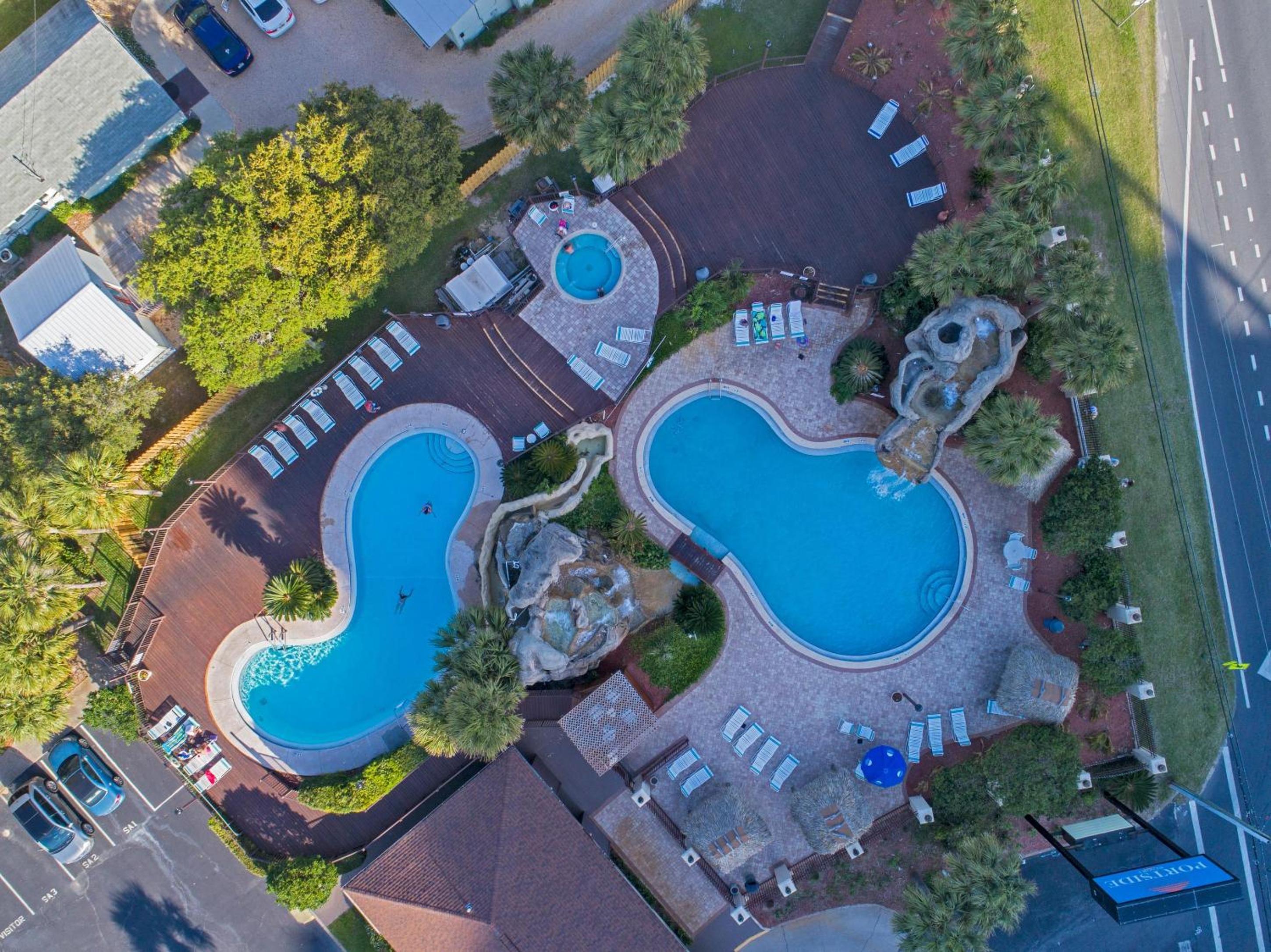 Portside Resort Pet Friendly Rentals by Panhandle Getaways view 4