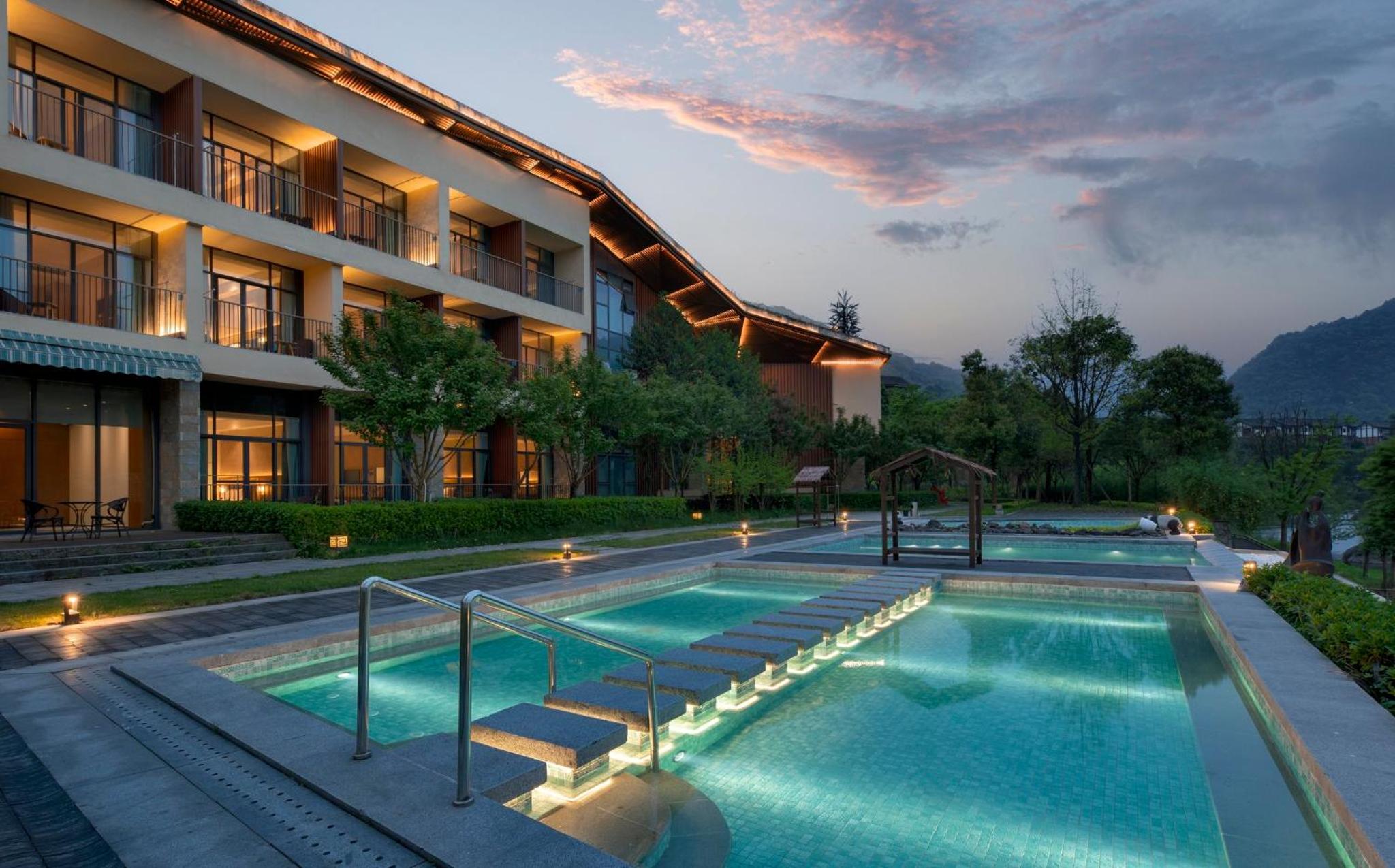 Holiday Inn Express Emei Mountain by IHG