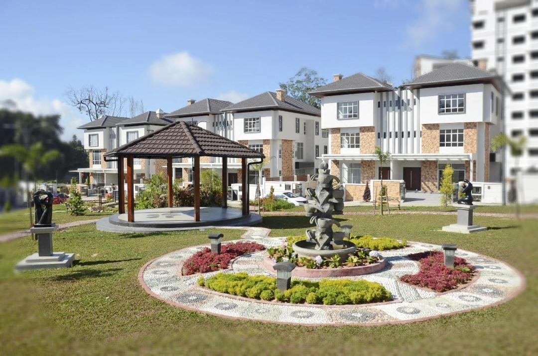 Zinnia Residence