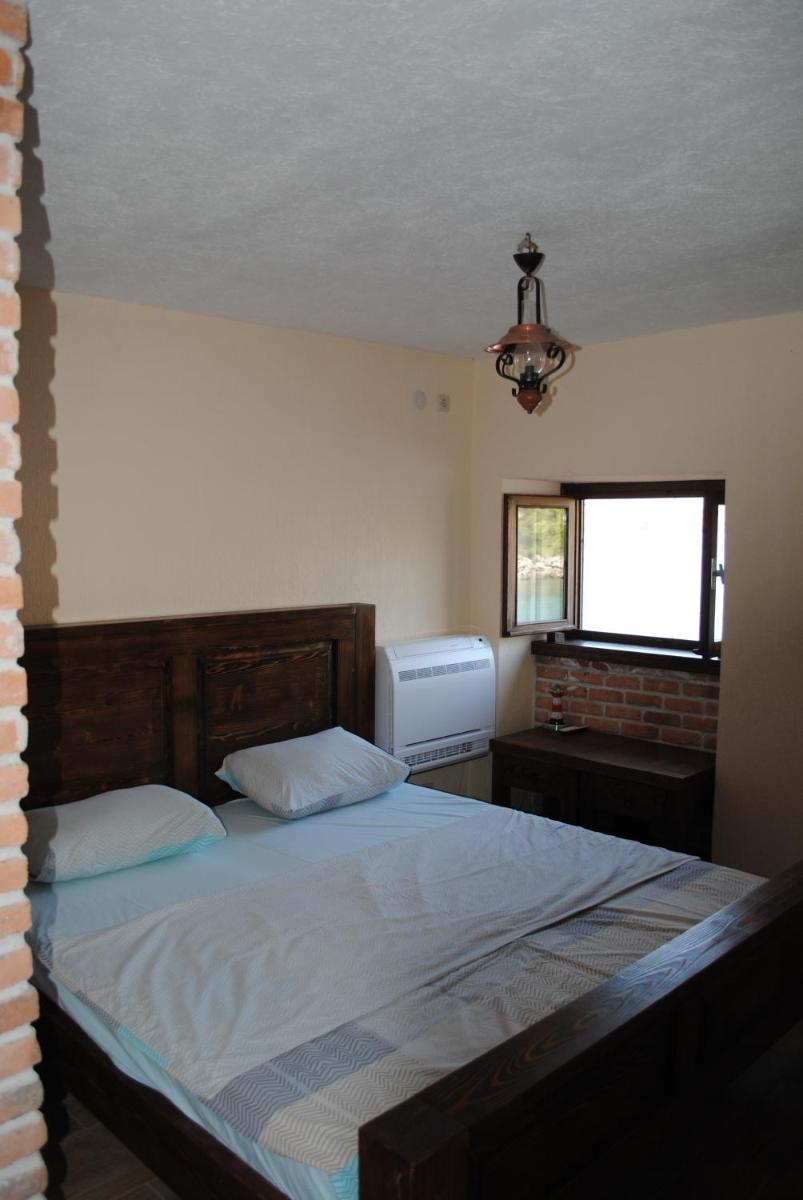 Beachfront villa Kakrc photo 4